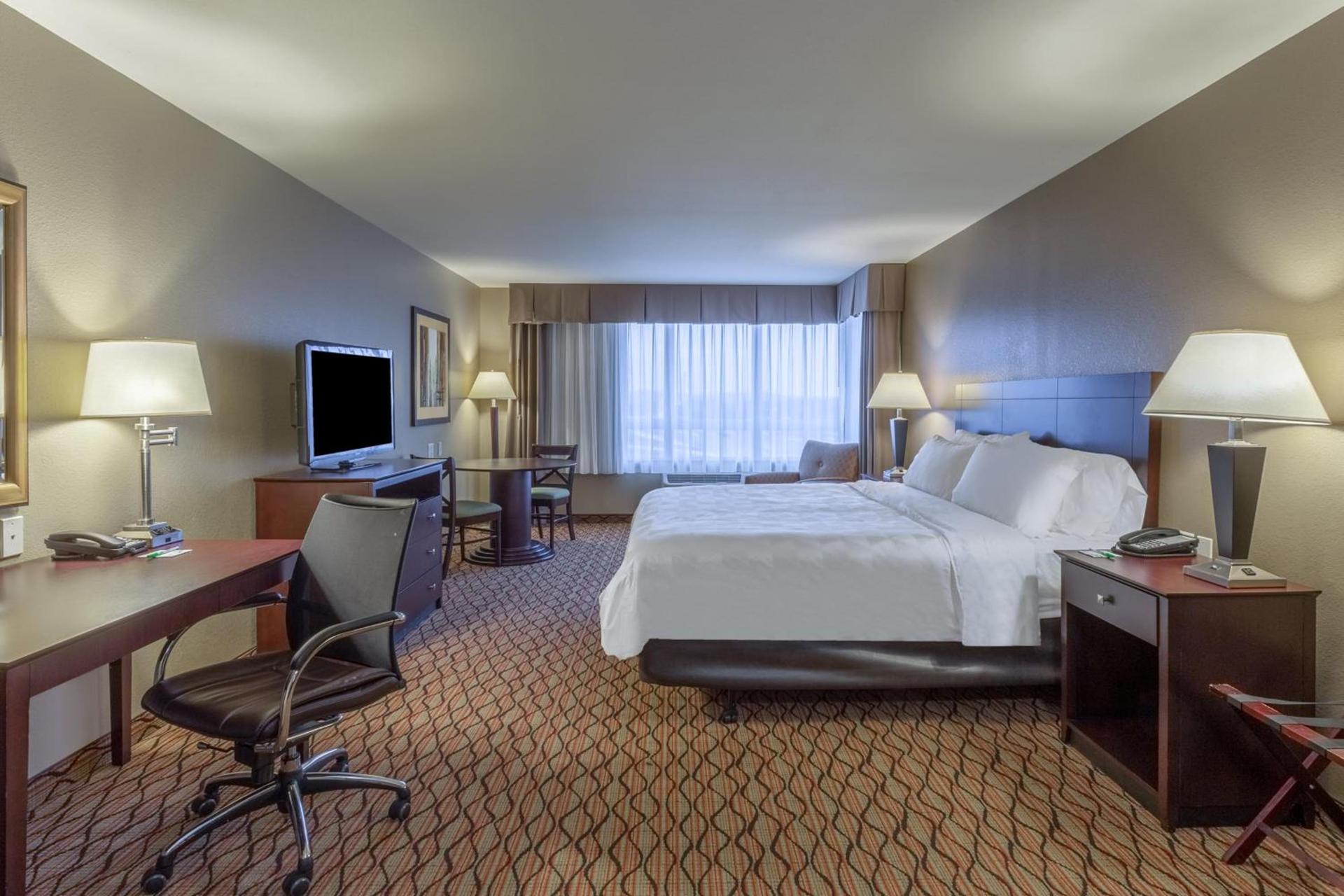 Holiday Inn Eau Claire South I-94 by IHG photo 46