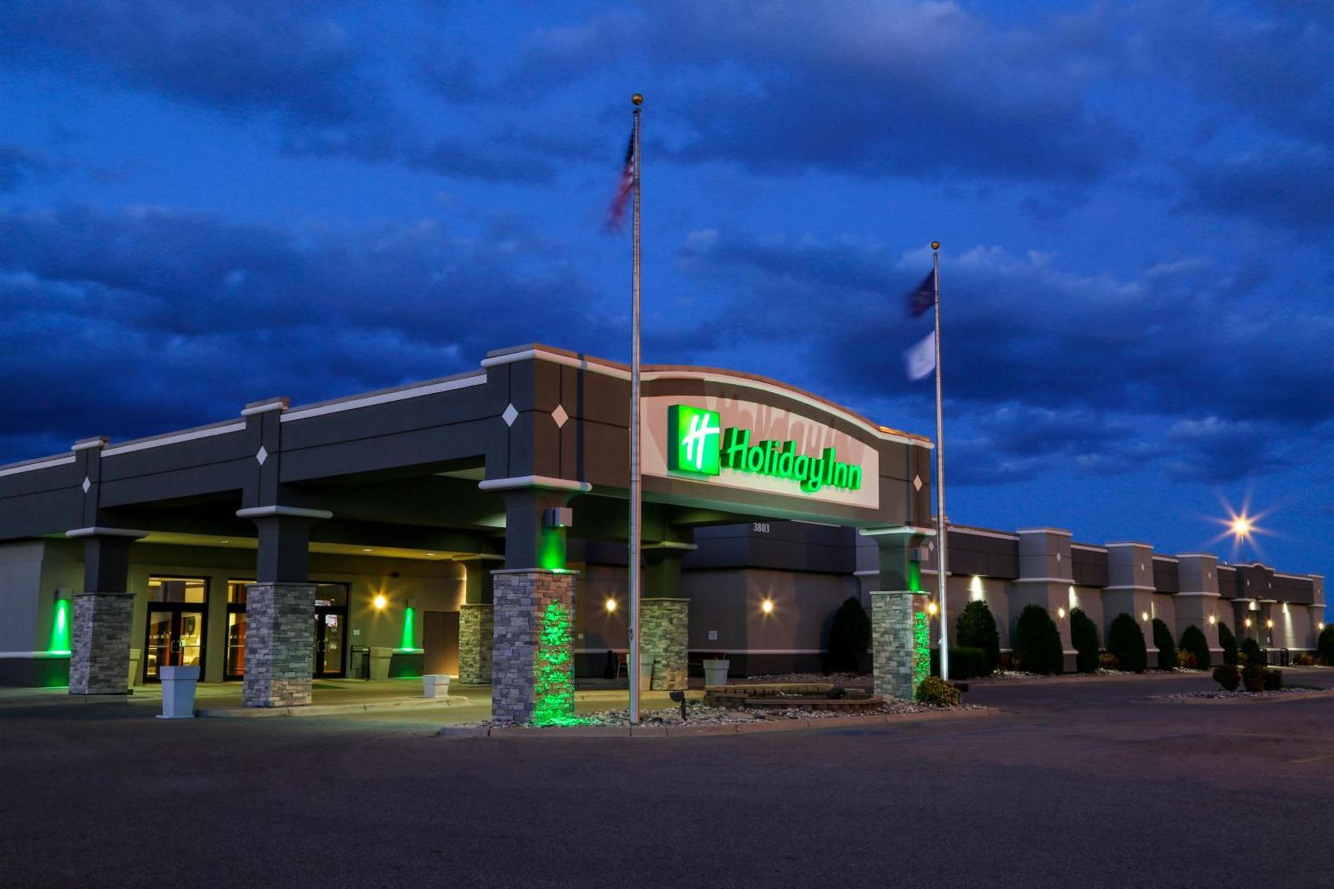 Holiday Inn Fargo by IHG photo 46