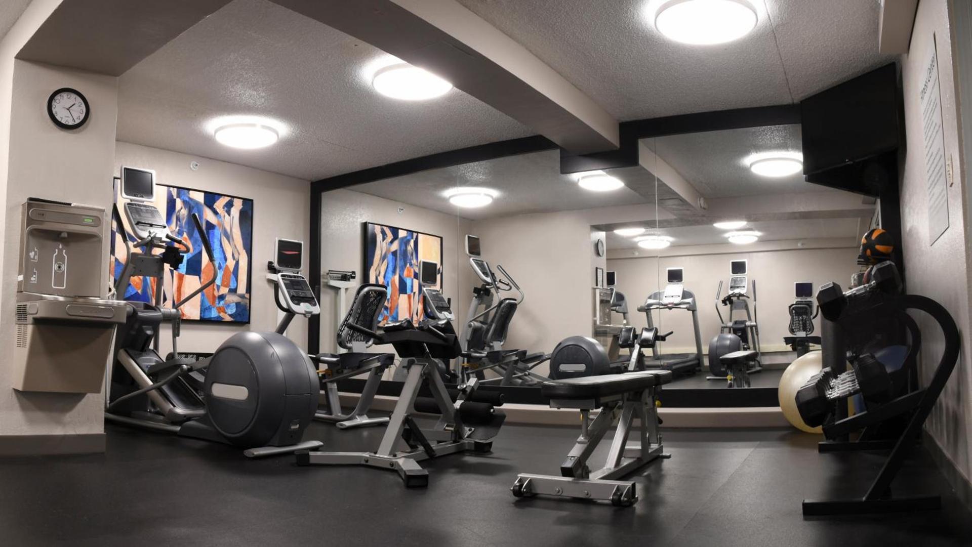 Holiday Inn Fargo by IHG photo 8