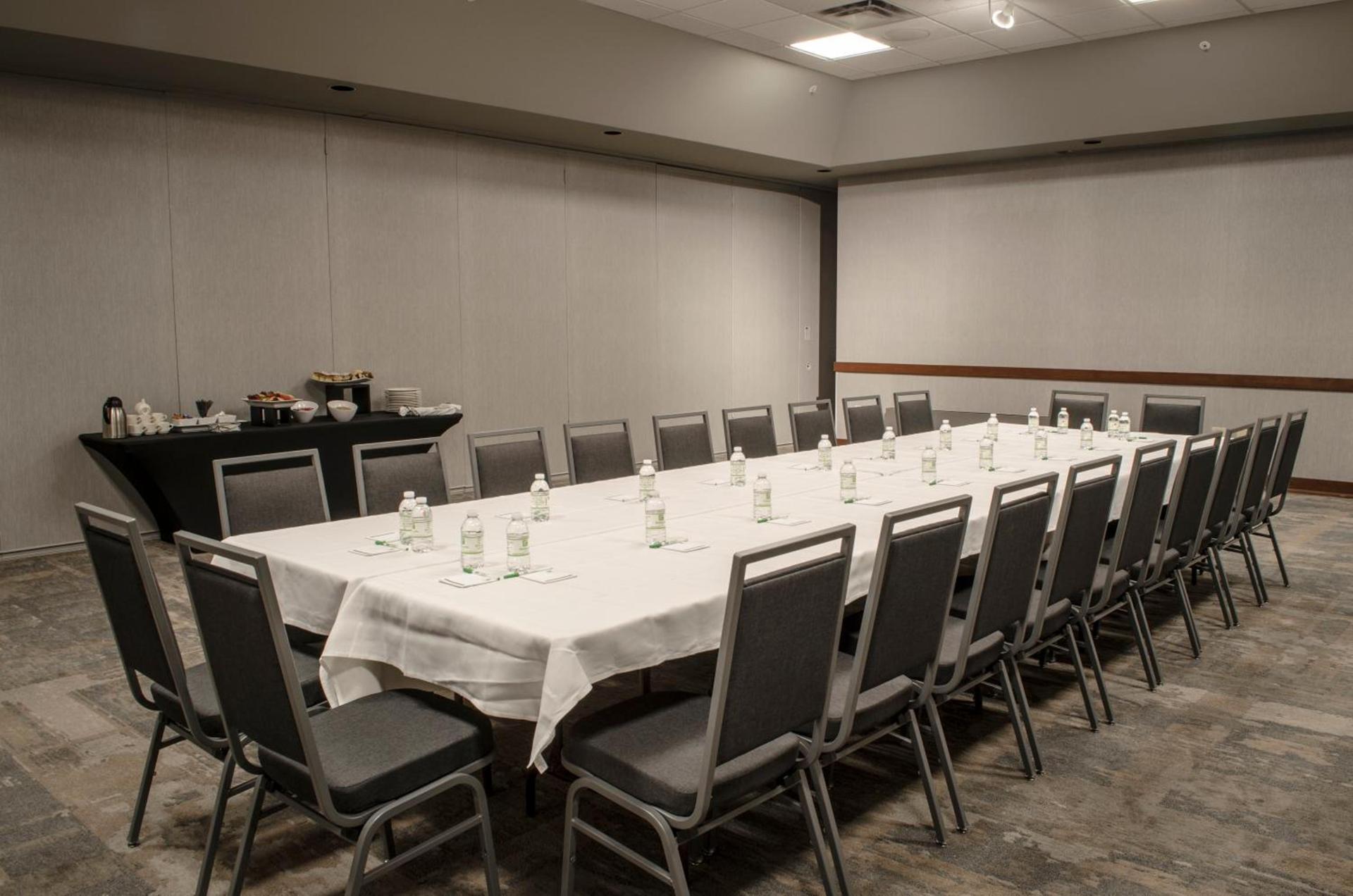 Holiday Inn Fargo by IHG photo 52