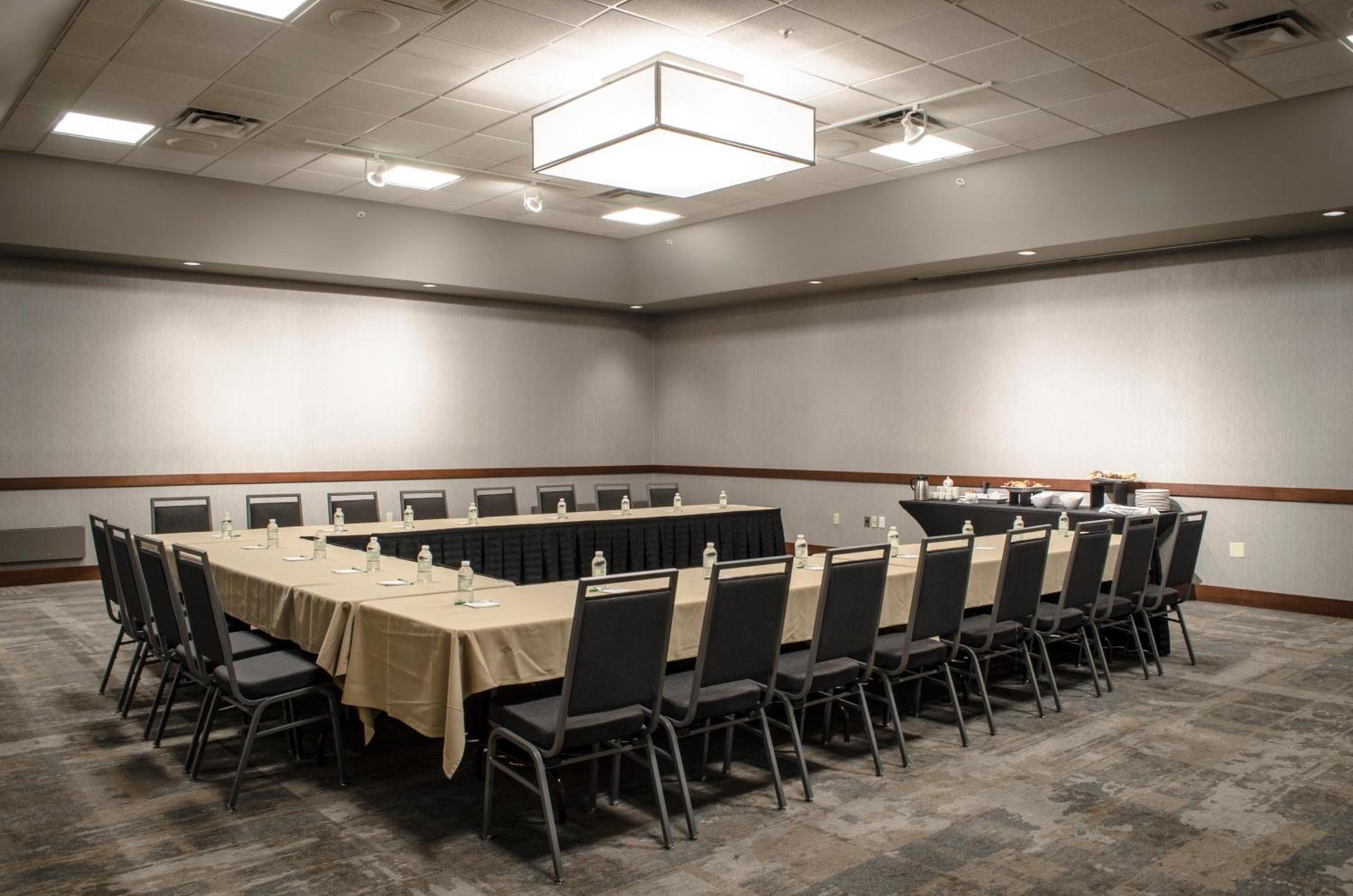 Holiday Inn Fargo by IHG photo 55