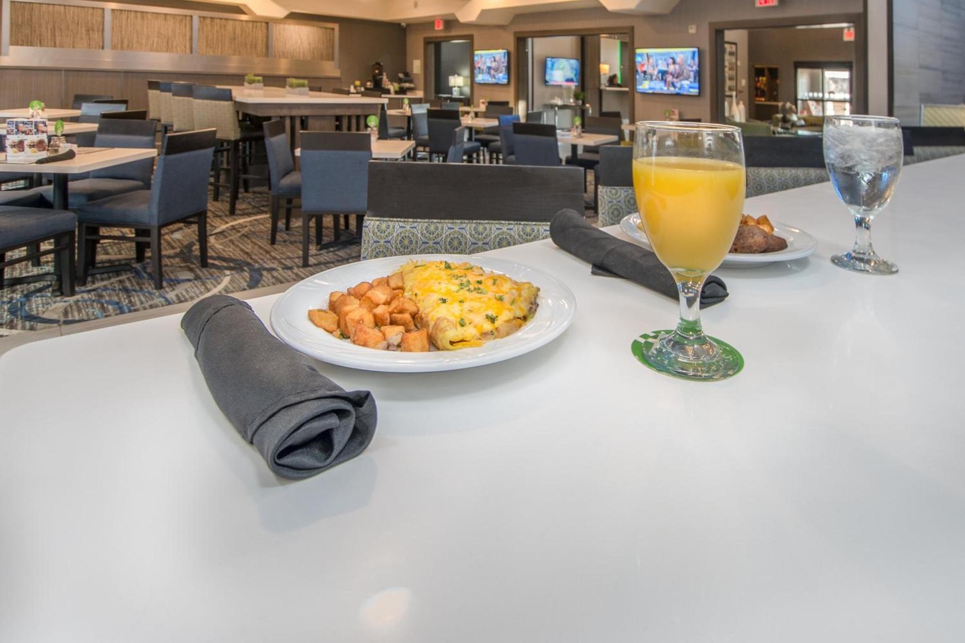 Holiday Inn Longview - North by IHG photo 13