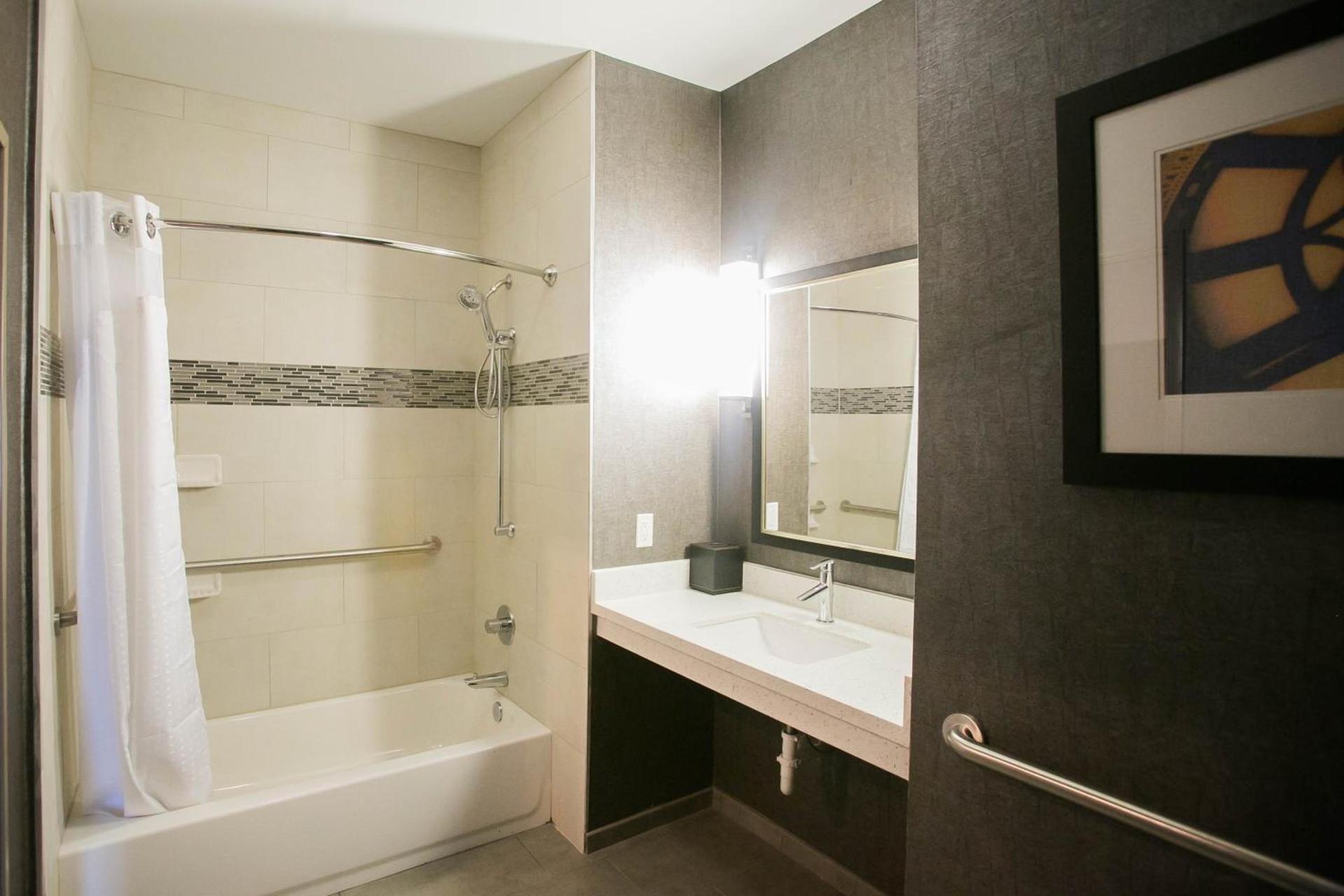 Holiday Inn Longview - North by IHG photo 43