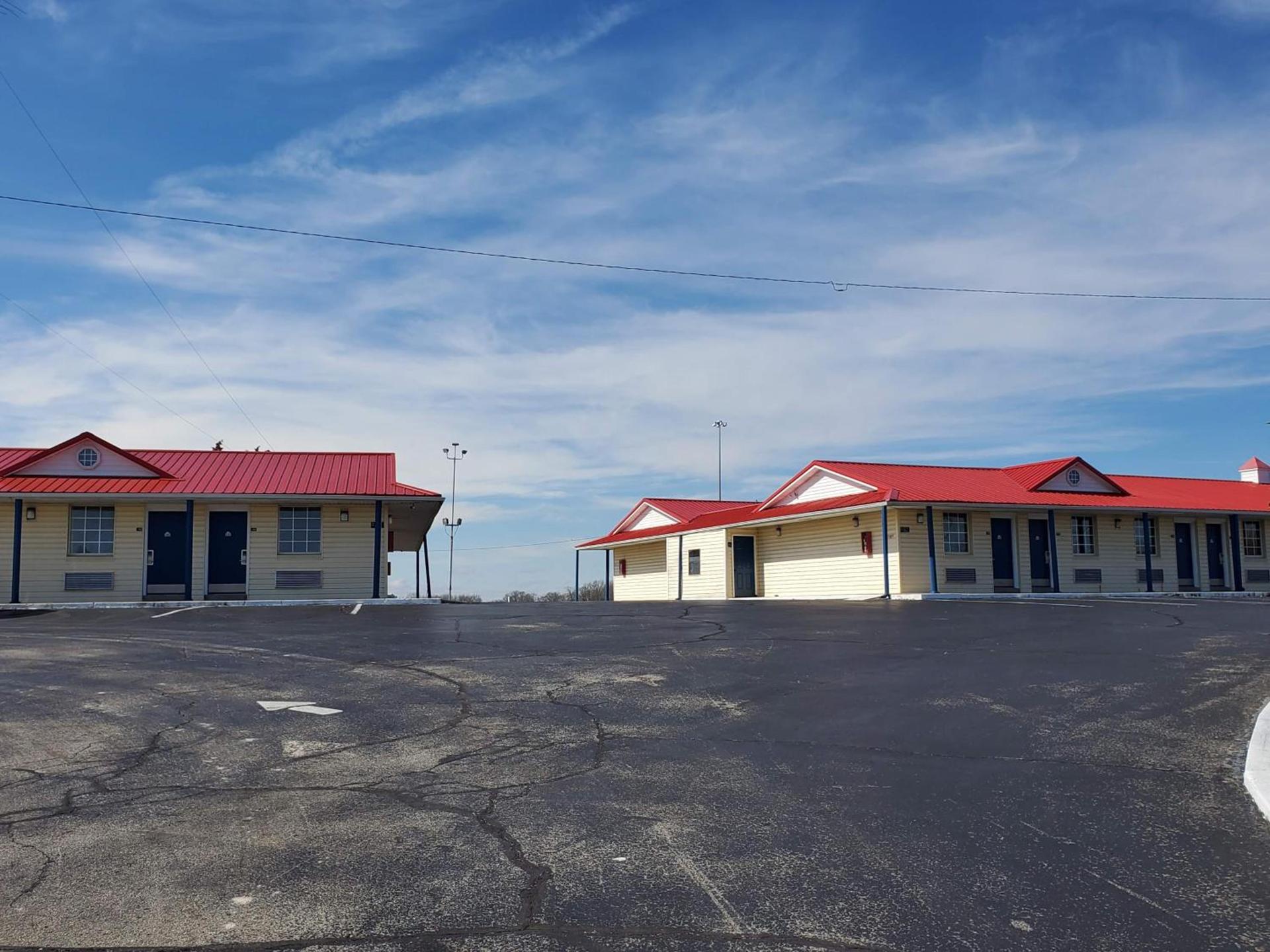 Americas Best Value Inn Wildersville photo 3