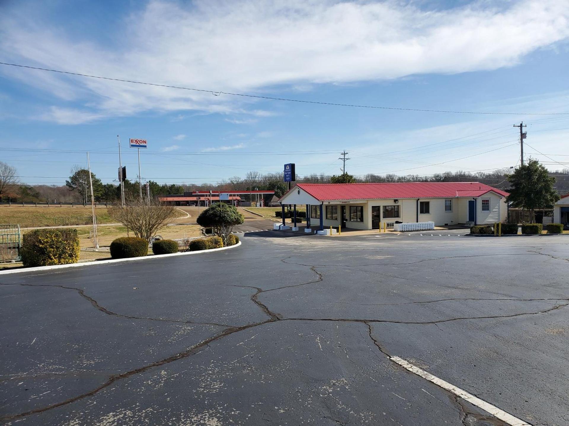 Americas Best Value Inn Wildersville photo 16