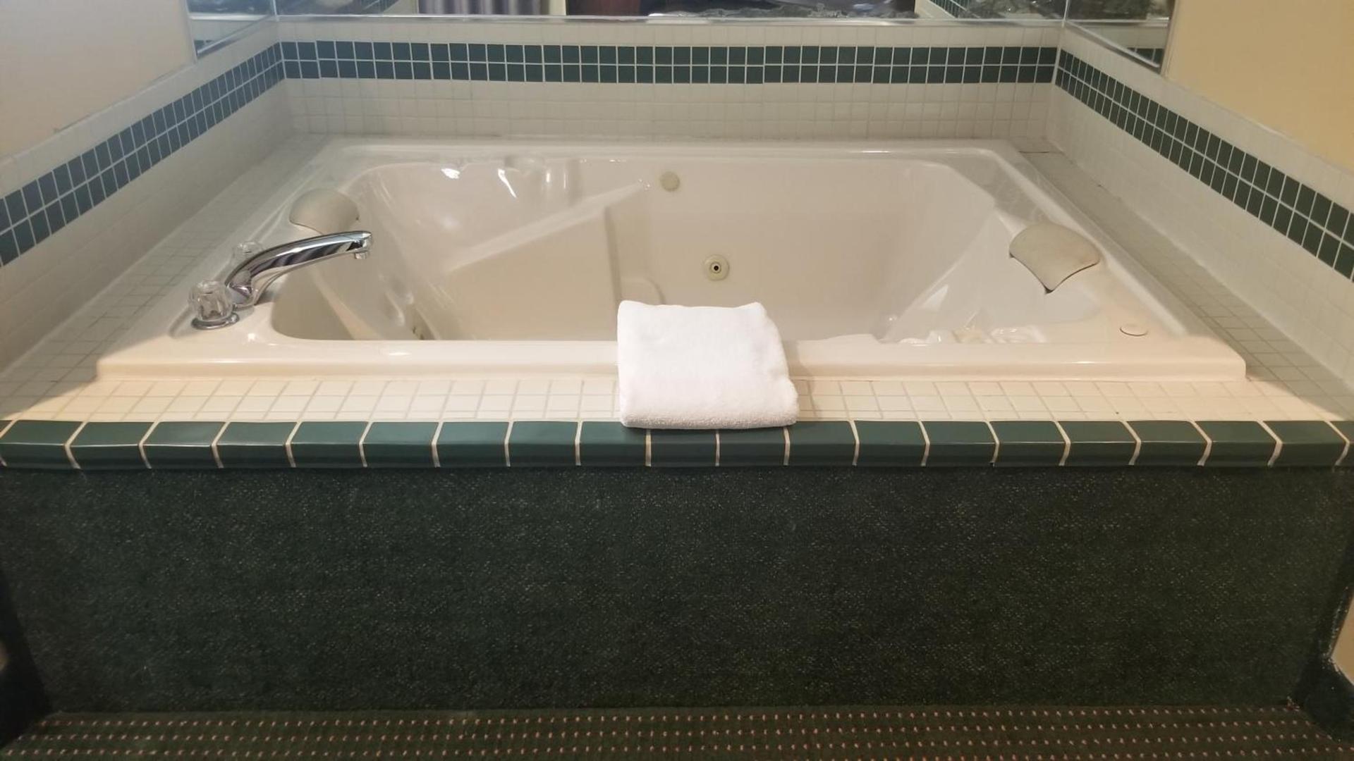 Sleep Inn & Suites - Oxford - University Area photo 18