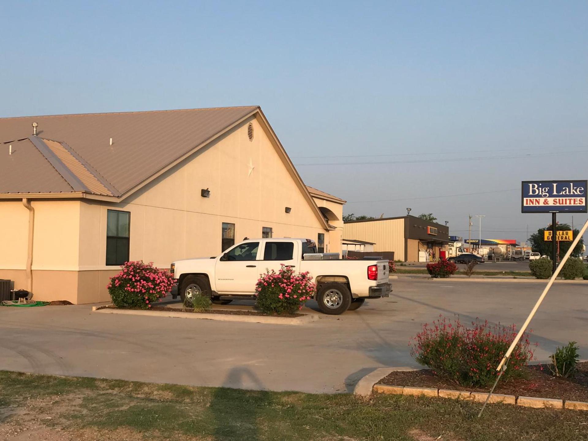 Big Lake Inn and Suites photo 29
