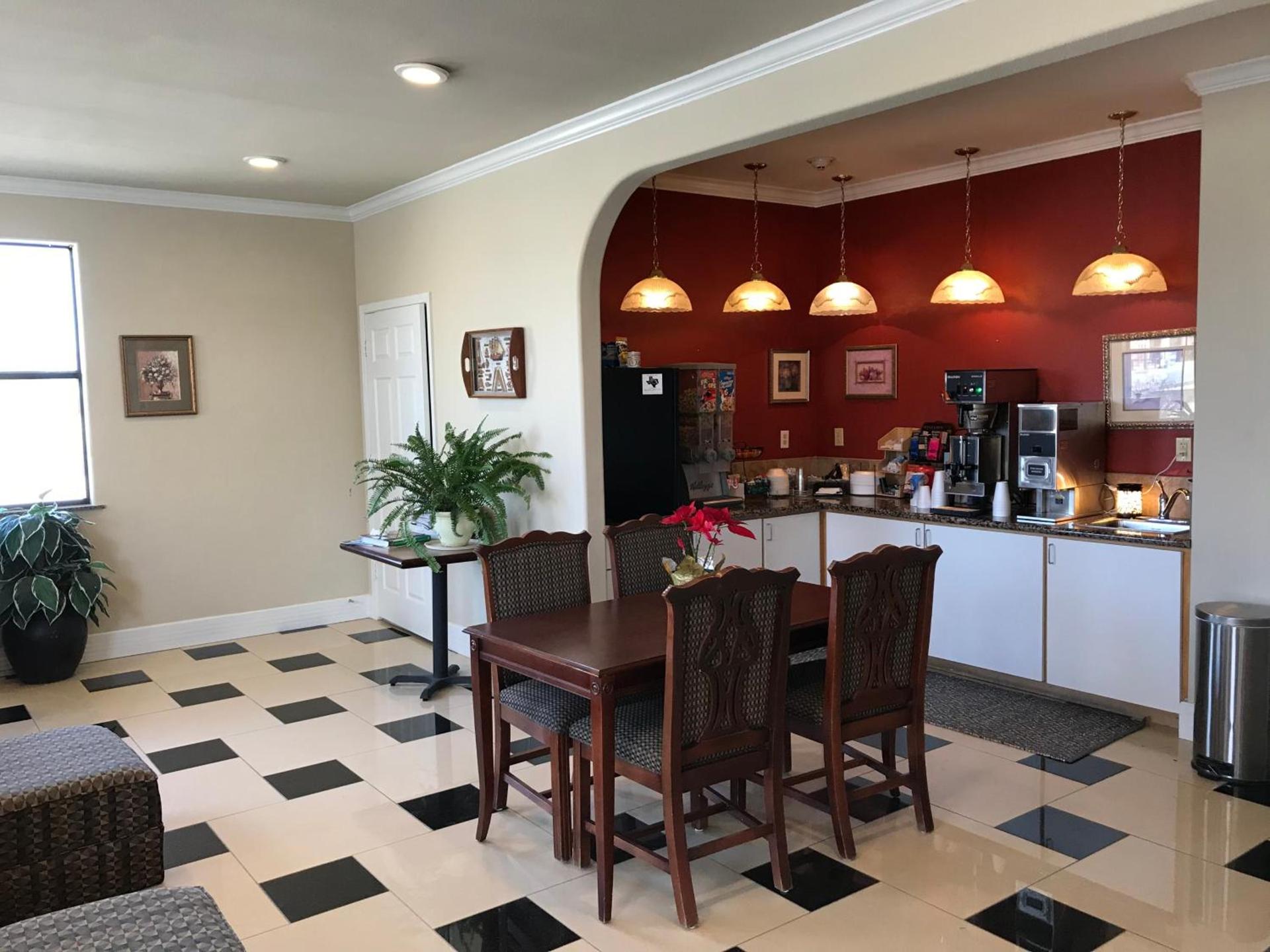 Big Lake Inn and Suites photo 21