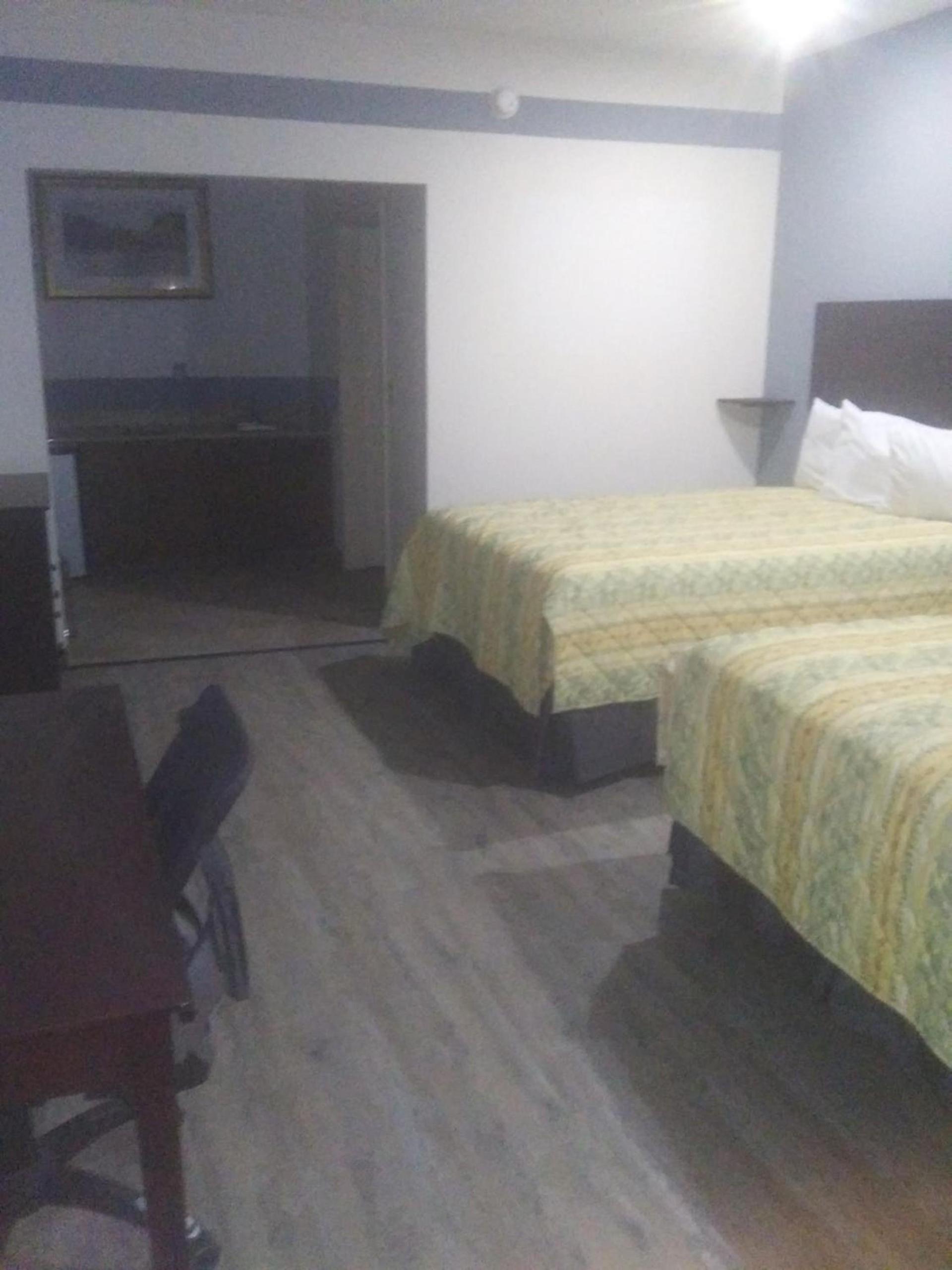 Big Lake Inn and Suites photo 13