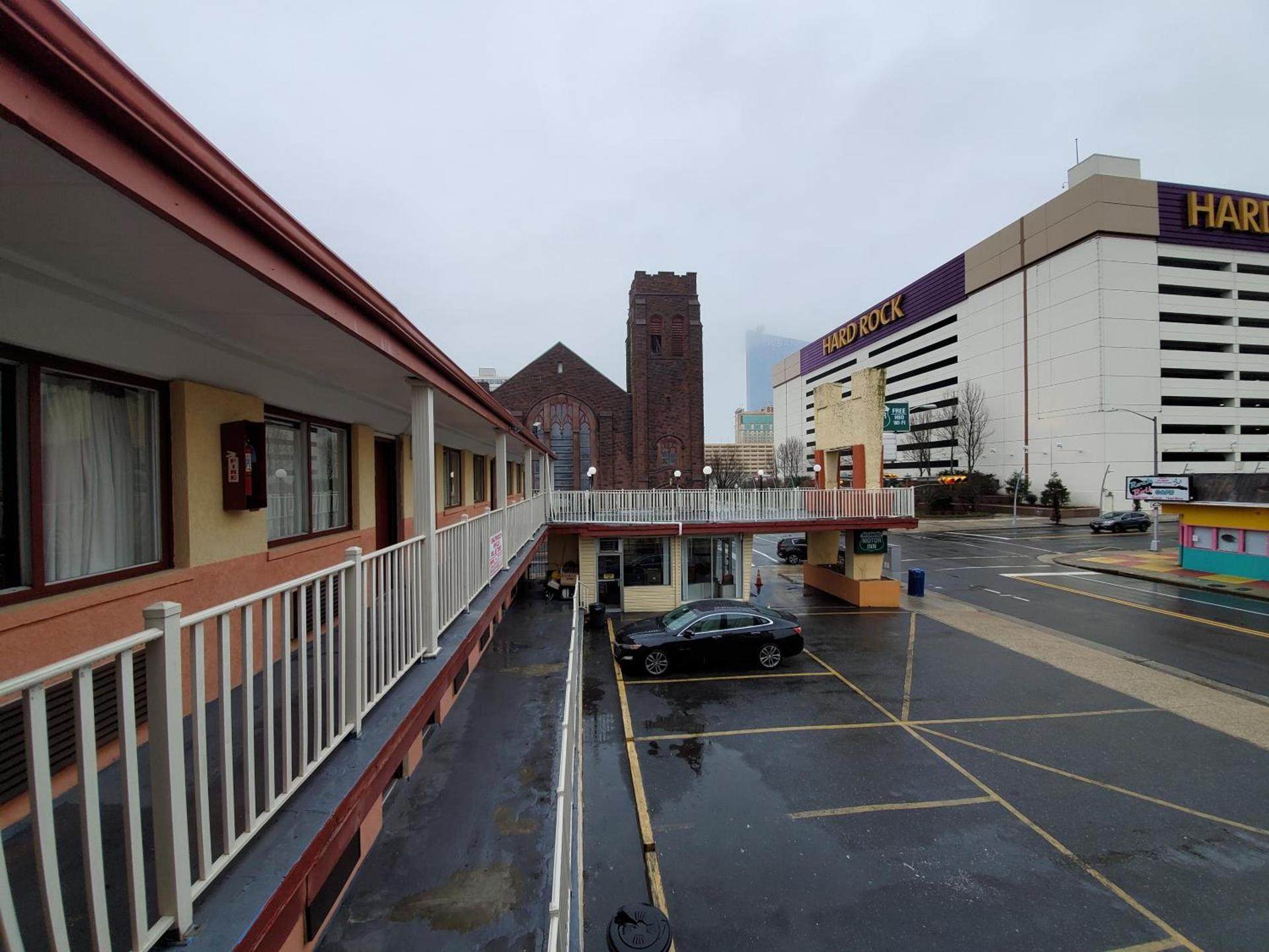 Atlantic Motor Inn Near Boardwalk photo 2