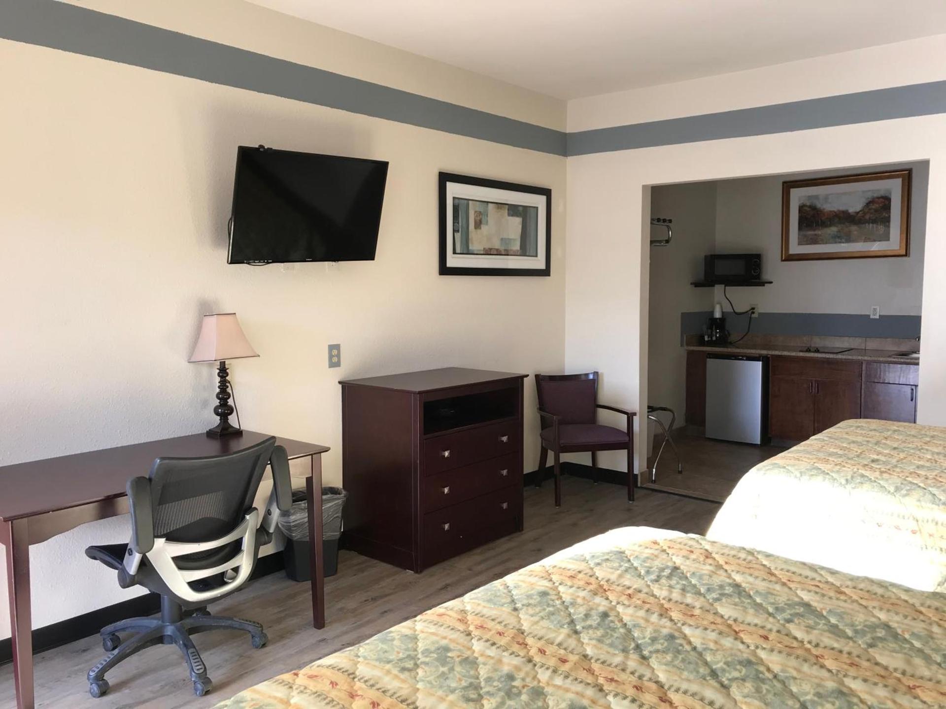 Big Lake Inn and Suites photo 11