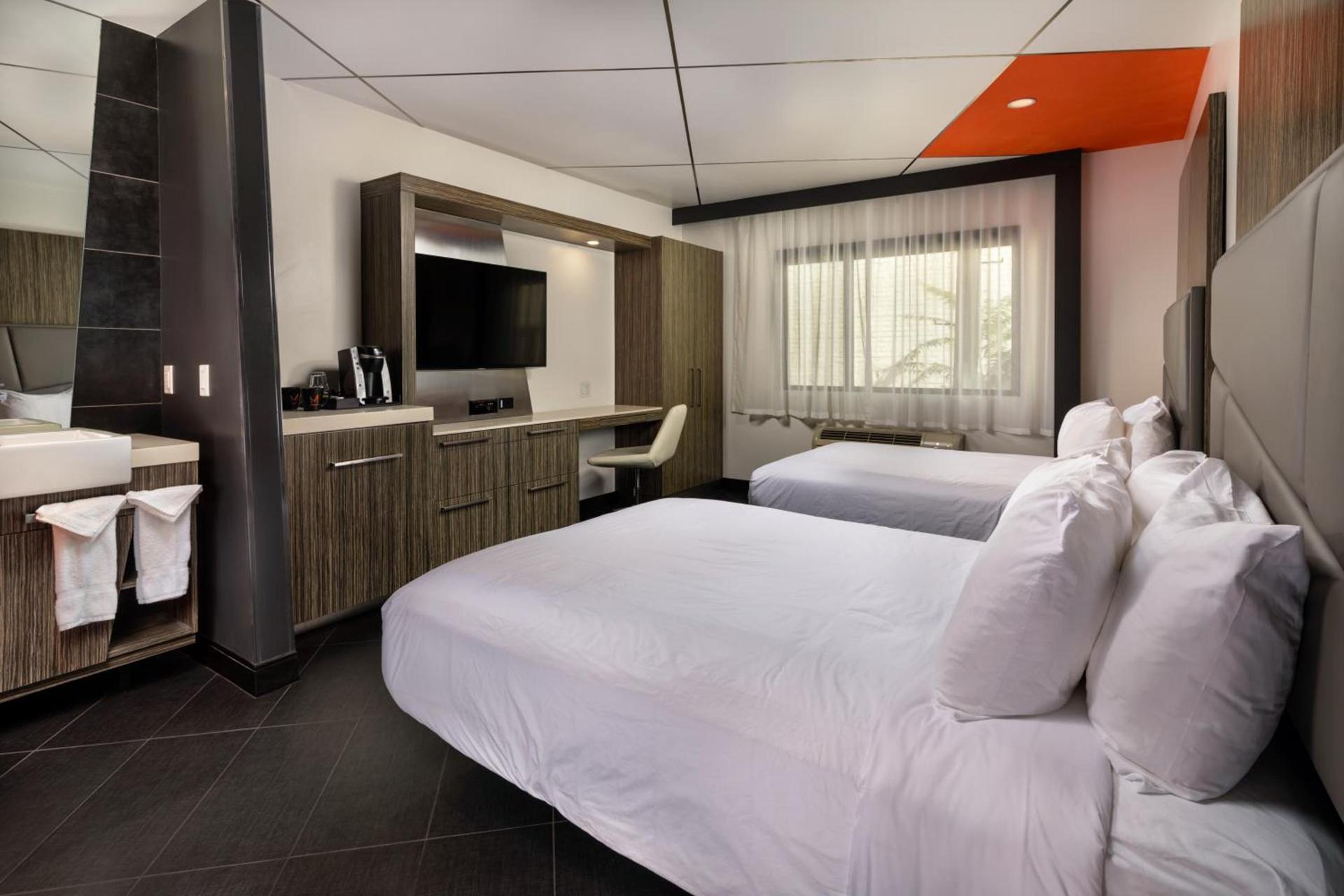 The Moment Hotel photo 9