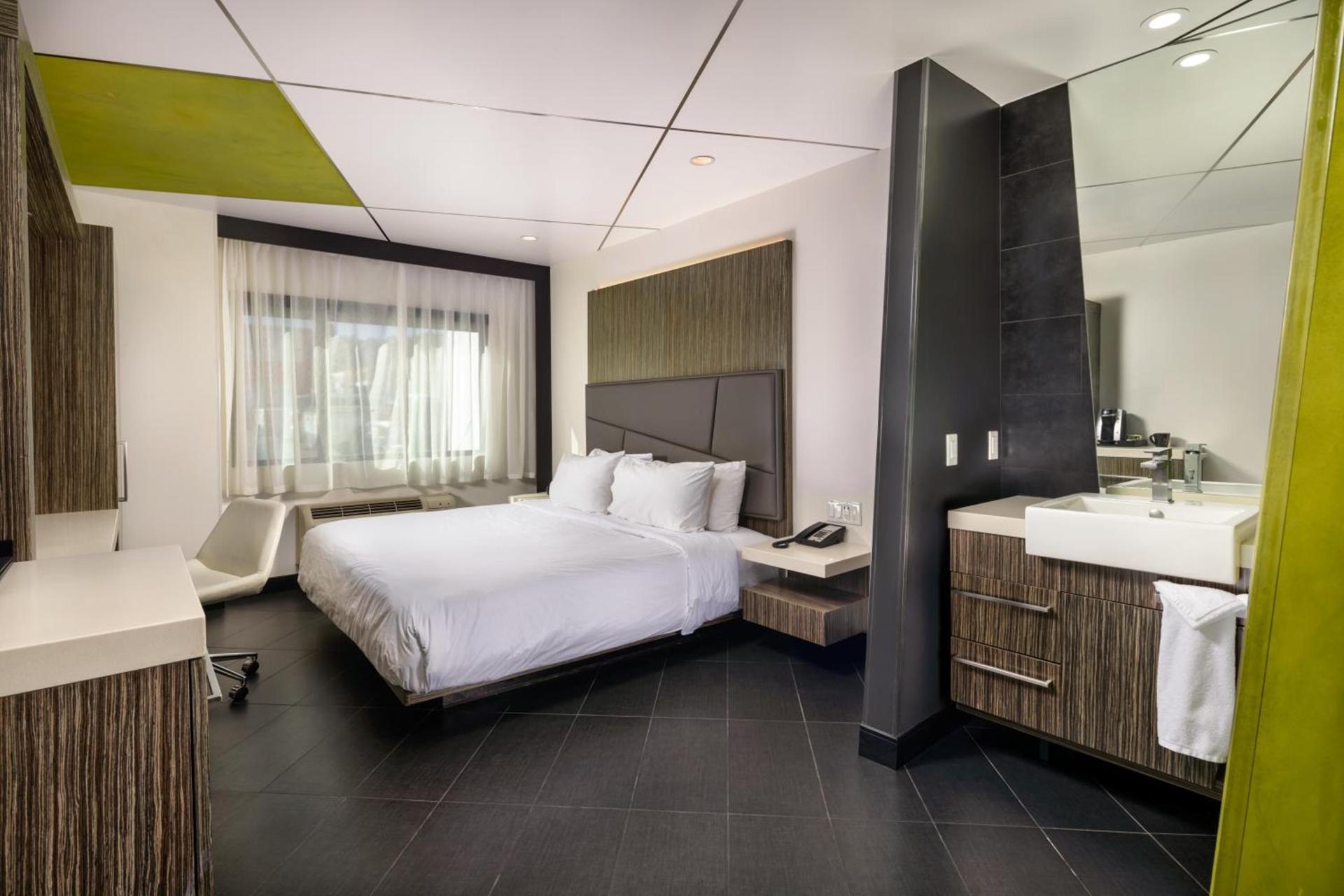 The Moment Hotel photo 11
