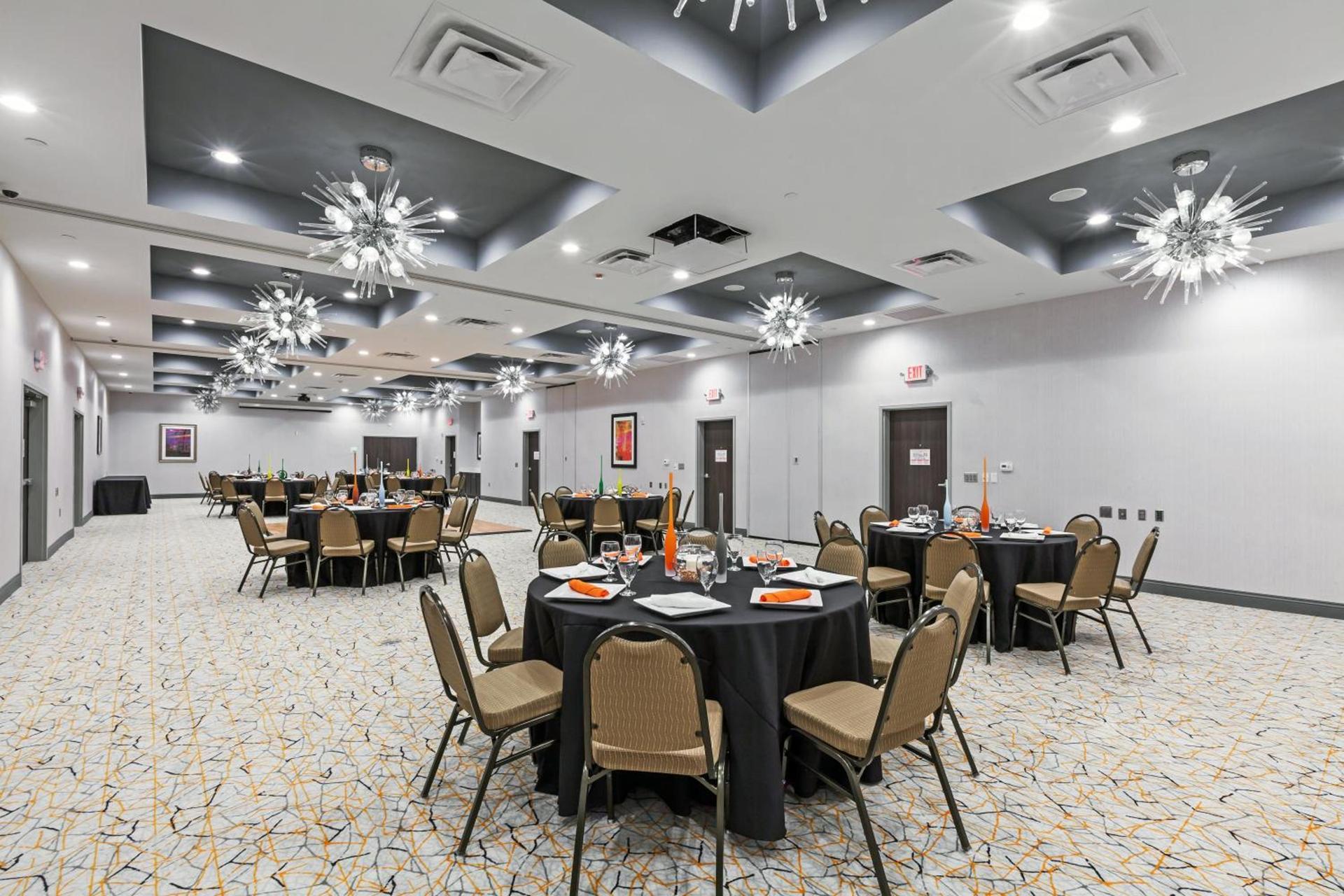 Holiday Inn Houston NE-Bush Airport Area by IHG photo 5
