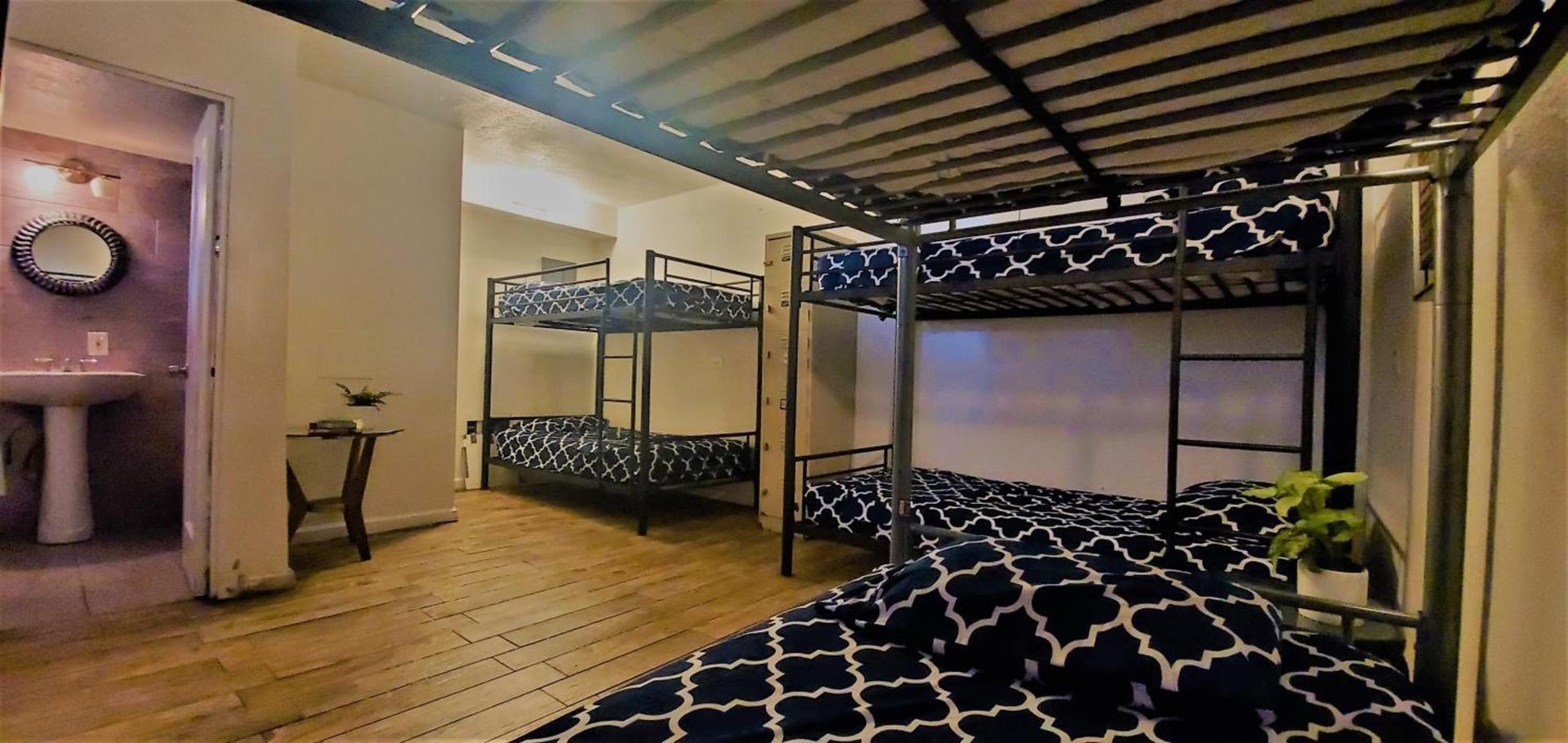 The Beach Waikiki Boutique Hostel photo 18