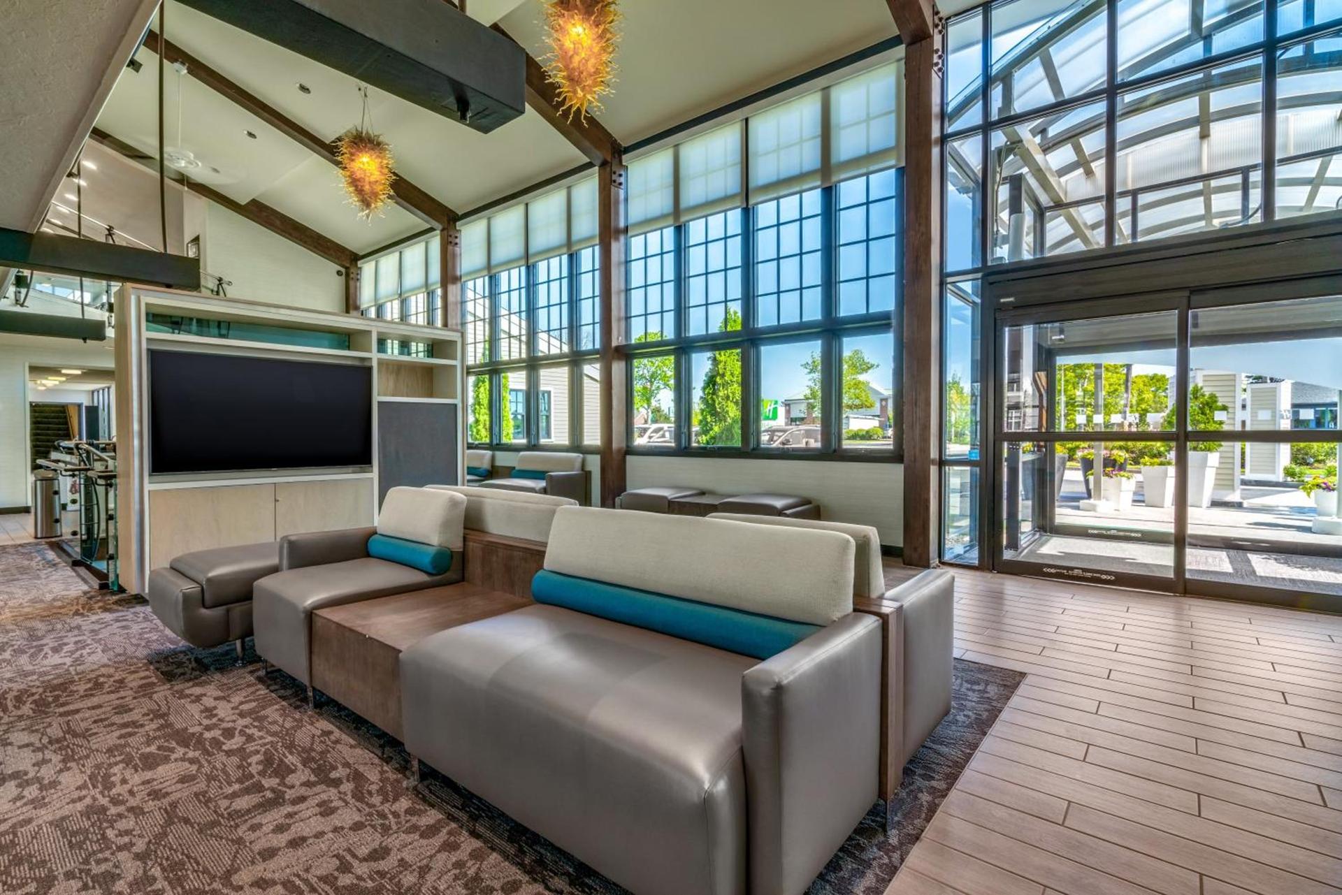 Holiday Inn Cape Cod - Hyannis by IHG photo 3