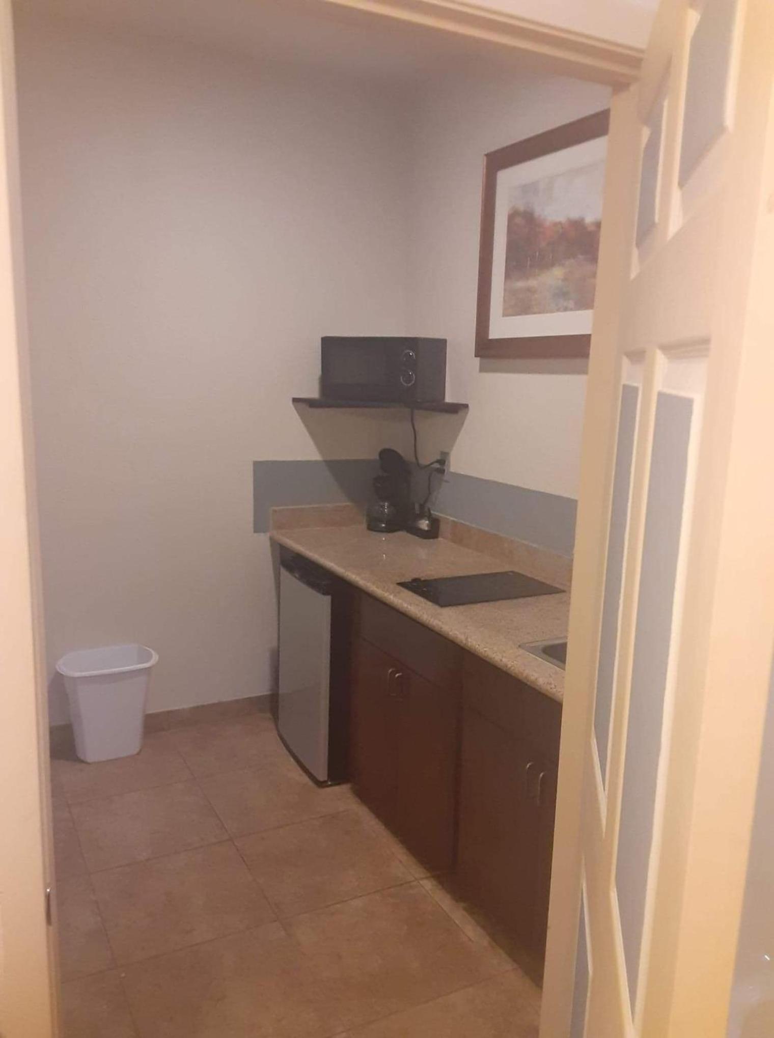 Big Lake Inn and Suites photo 3