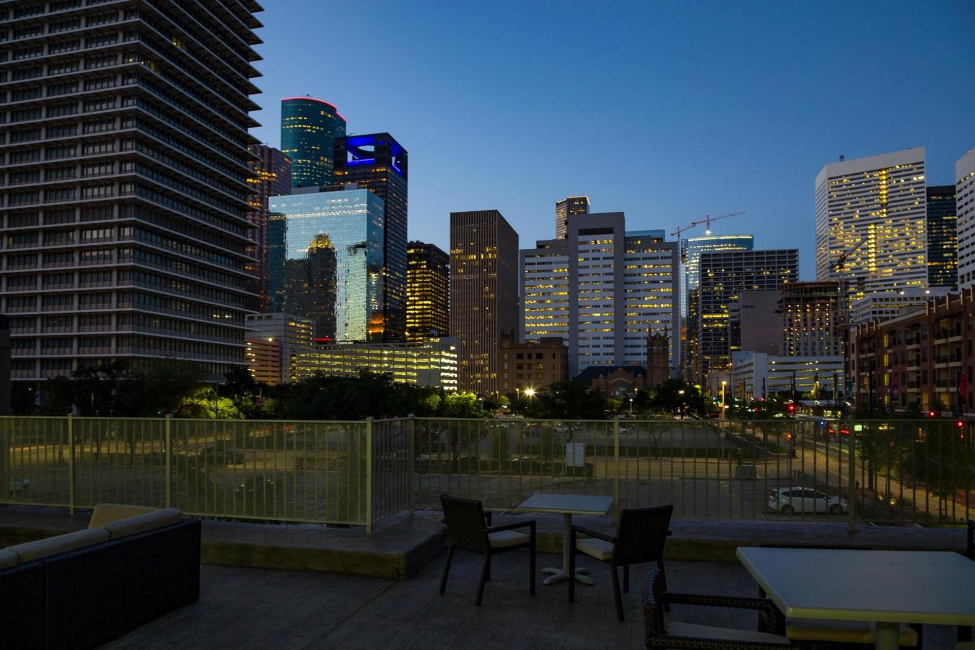 Holiday Inn Houston Downtown by IHG photo 3