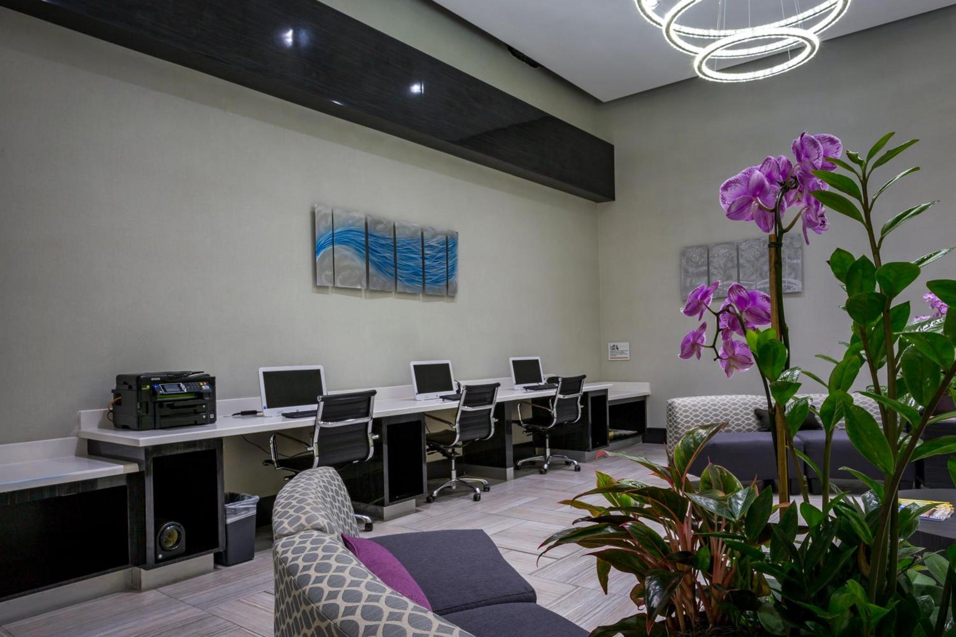 Holiday Inn Houston Downtown by IHG photo 4