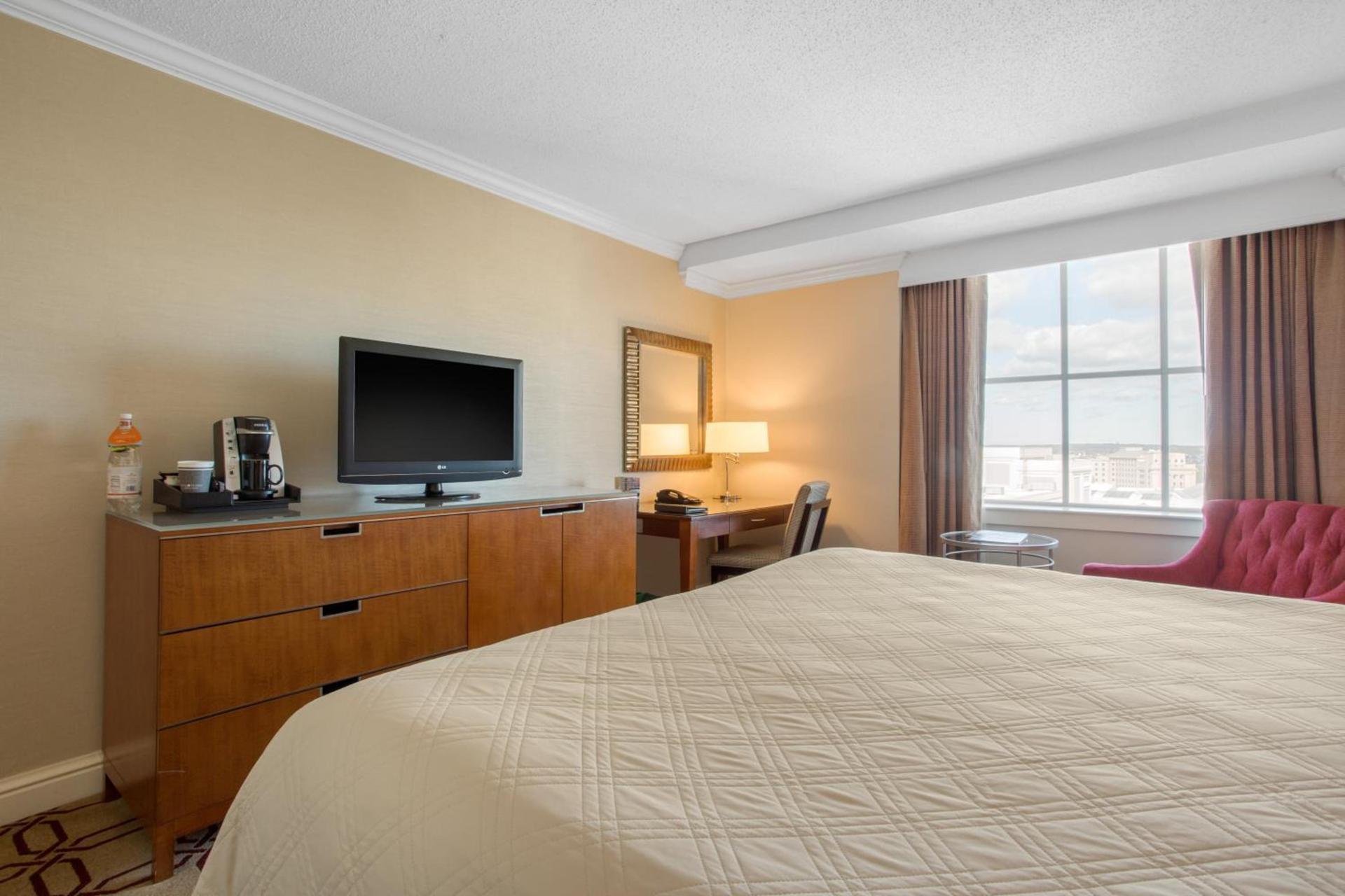 Omni Providence photo 9