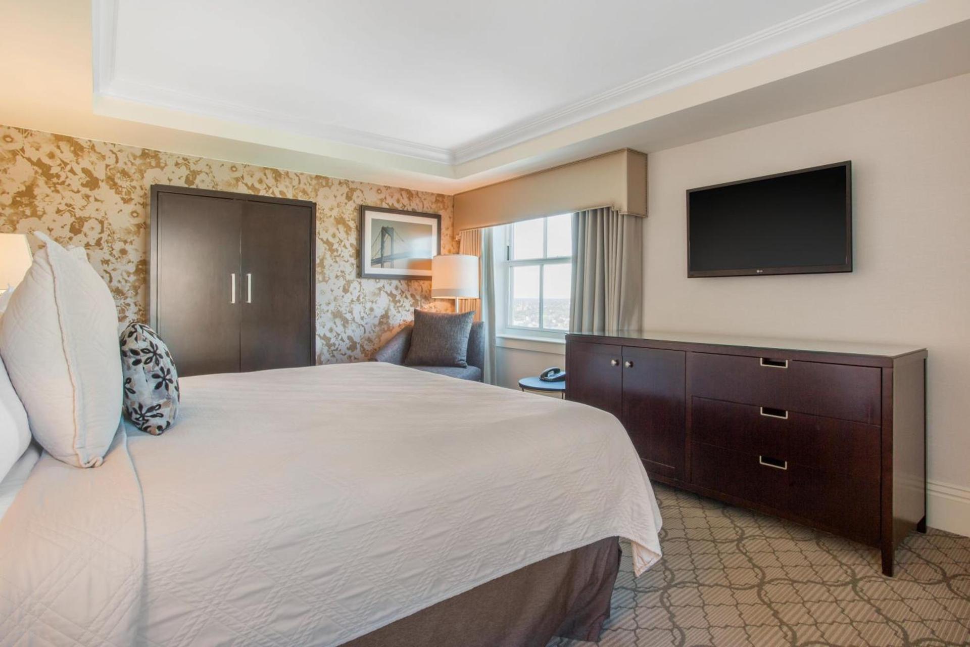 Omni Providence photo 56