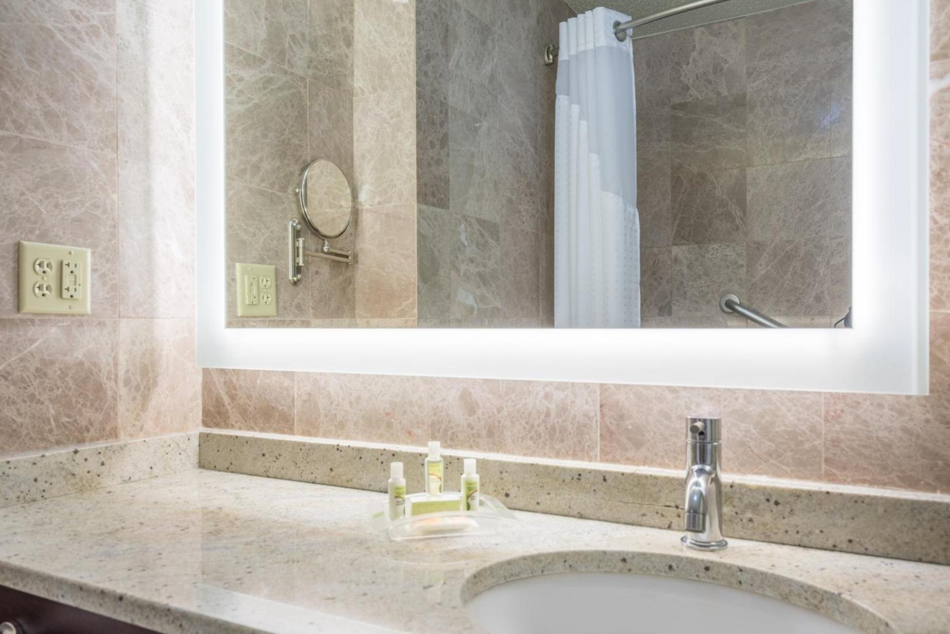 Holiday Inn Cape Cod - Hyannis by IHG photo 17