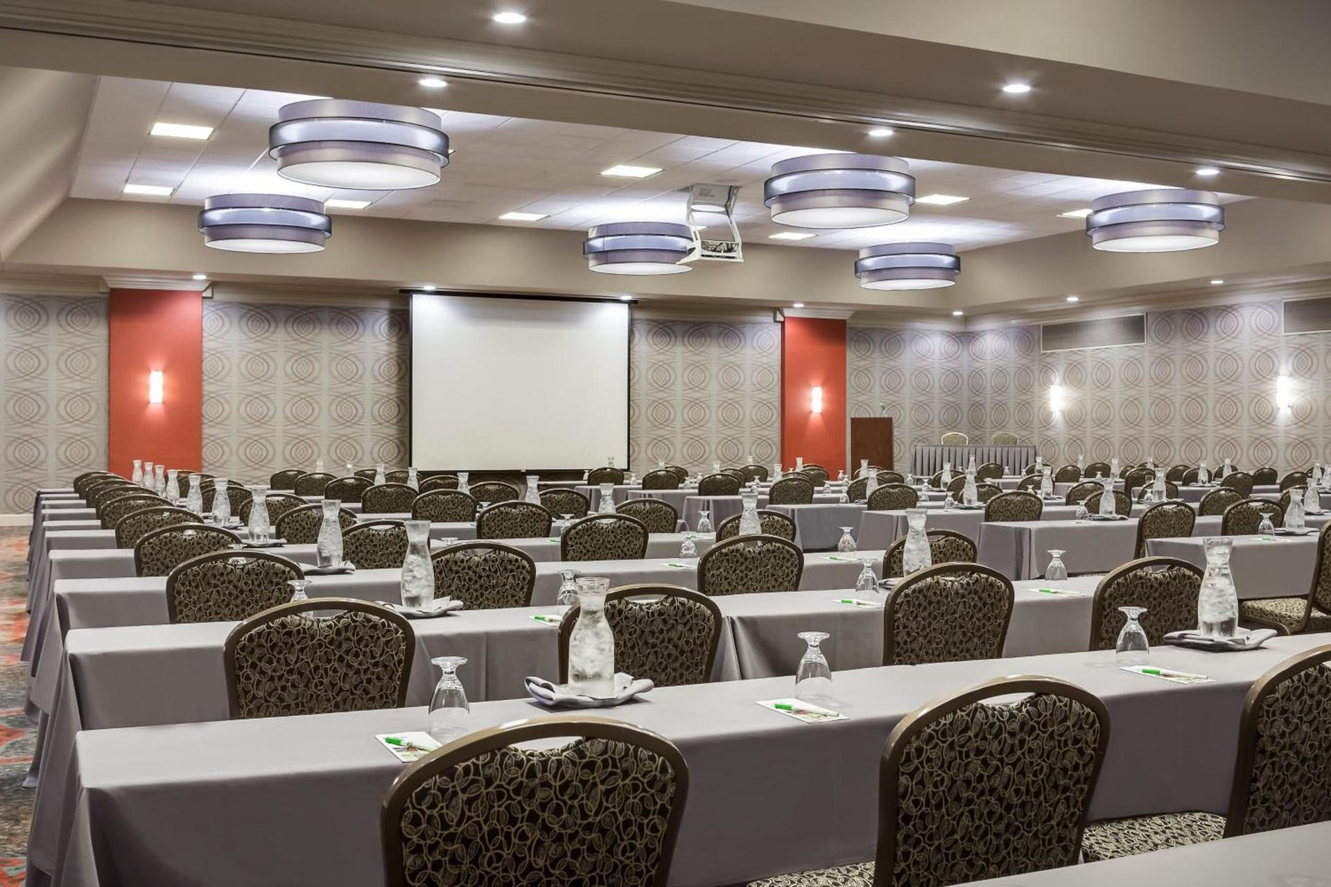 Holiday Inn Wichita East I-35 by IHG photo 51