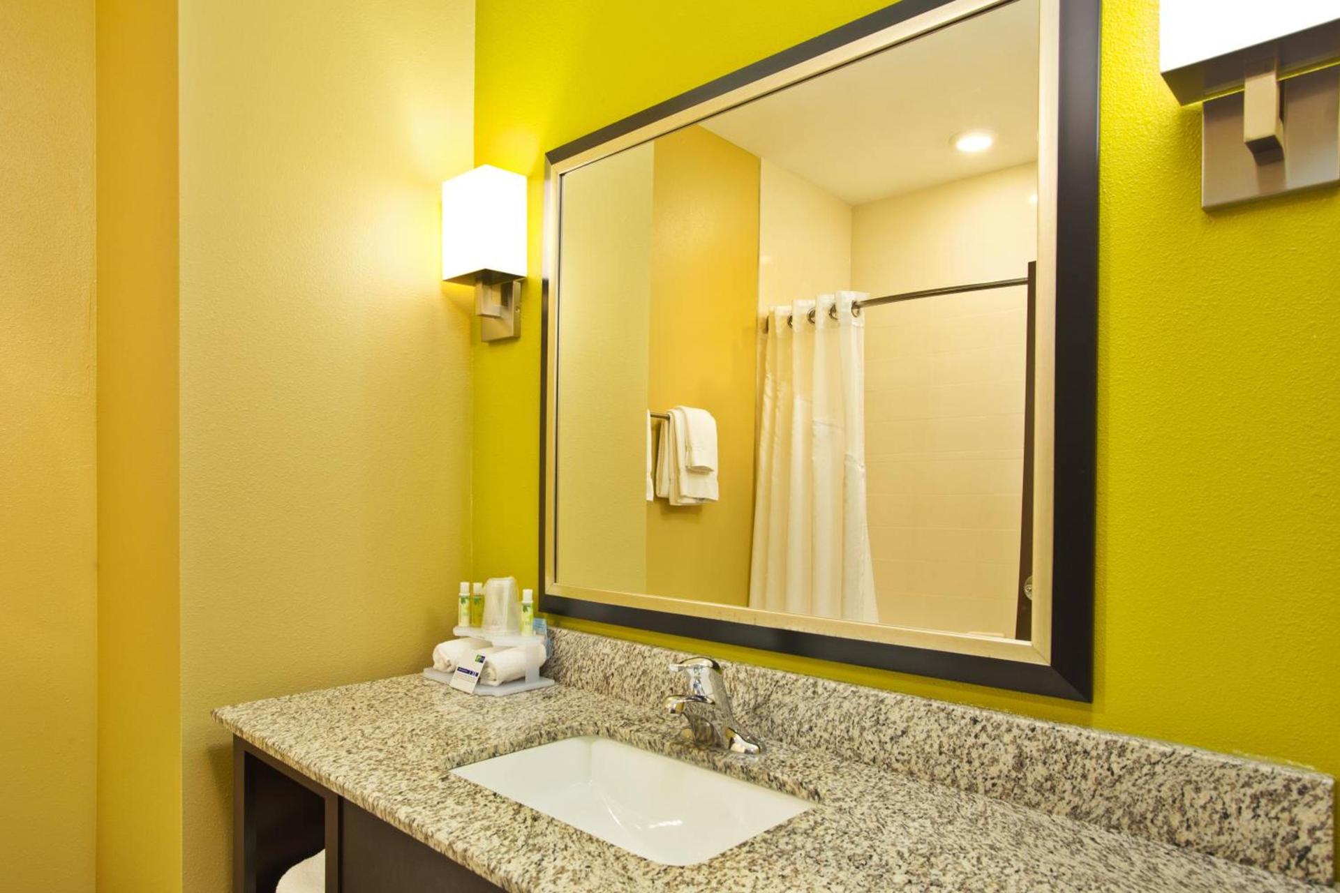 Holiday Inn Express Hastings by IHG photo 25