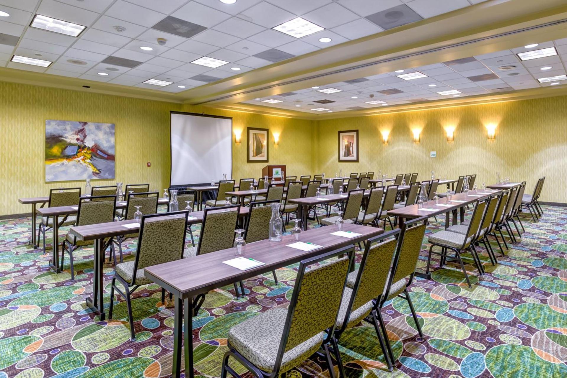 Holiday Inn Indianapolis North-Carmel by IHG photo 11