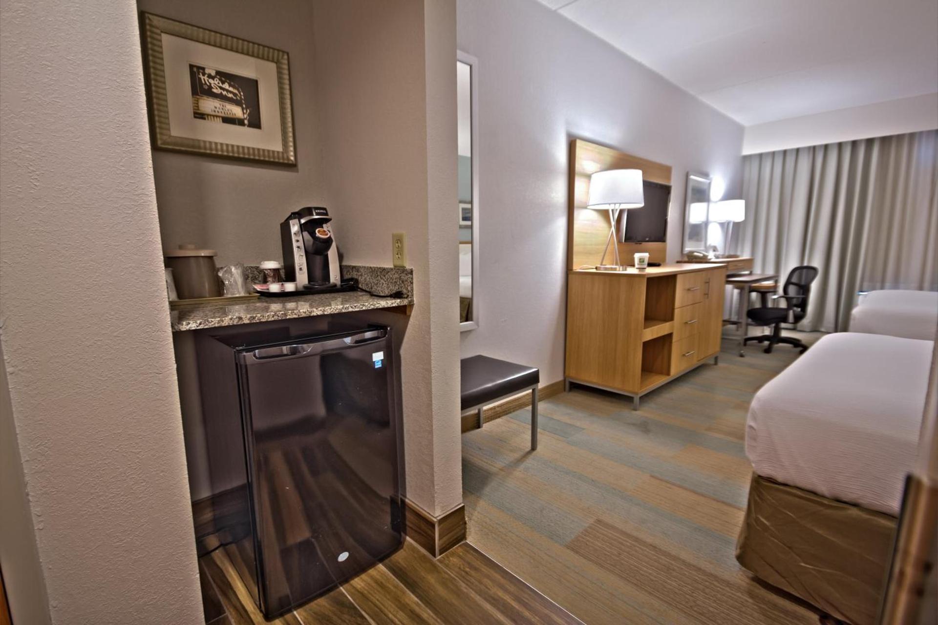 Holiday Inn Manahawkin/Long Beach Island by IHG photo 40