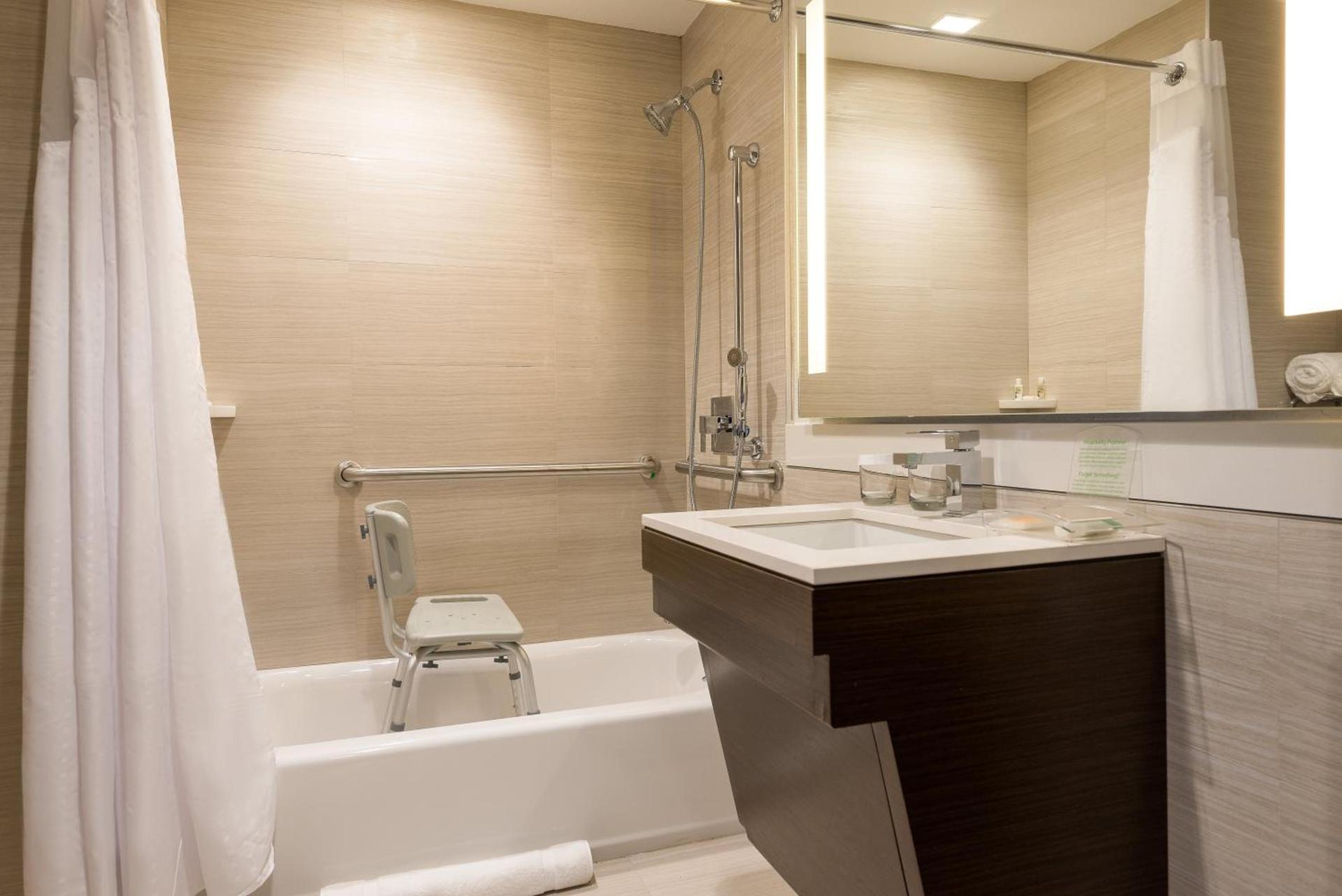 Holiday Inn Brooklyn Downtown by IHG photo 46