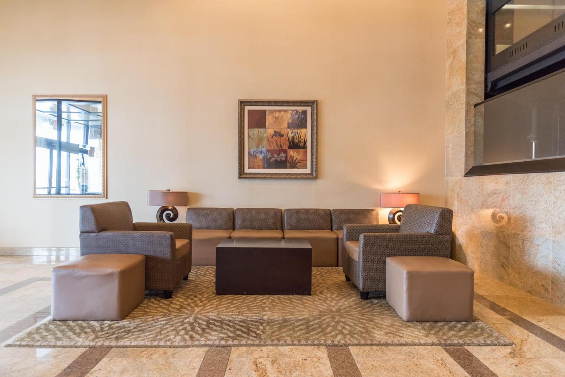 Holiday Inn Hazlet by IHG photo 32