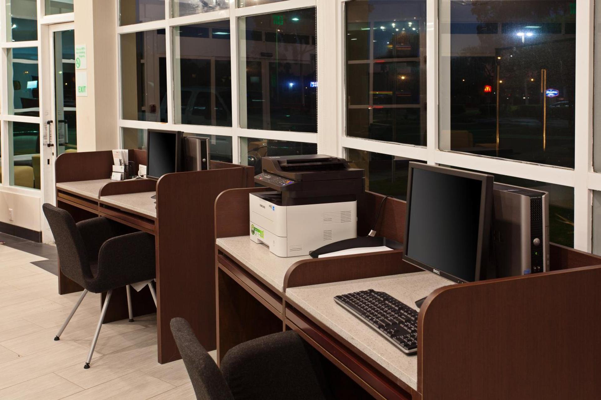 Holiday Inn West Covina, an IHG Hotel photo 38