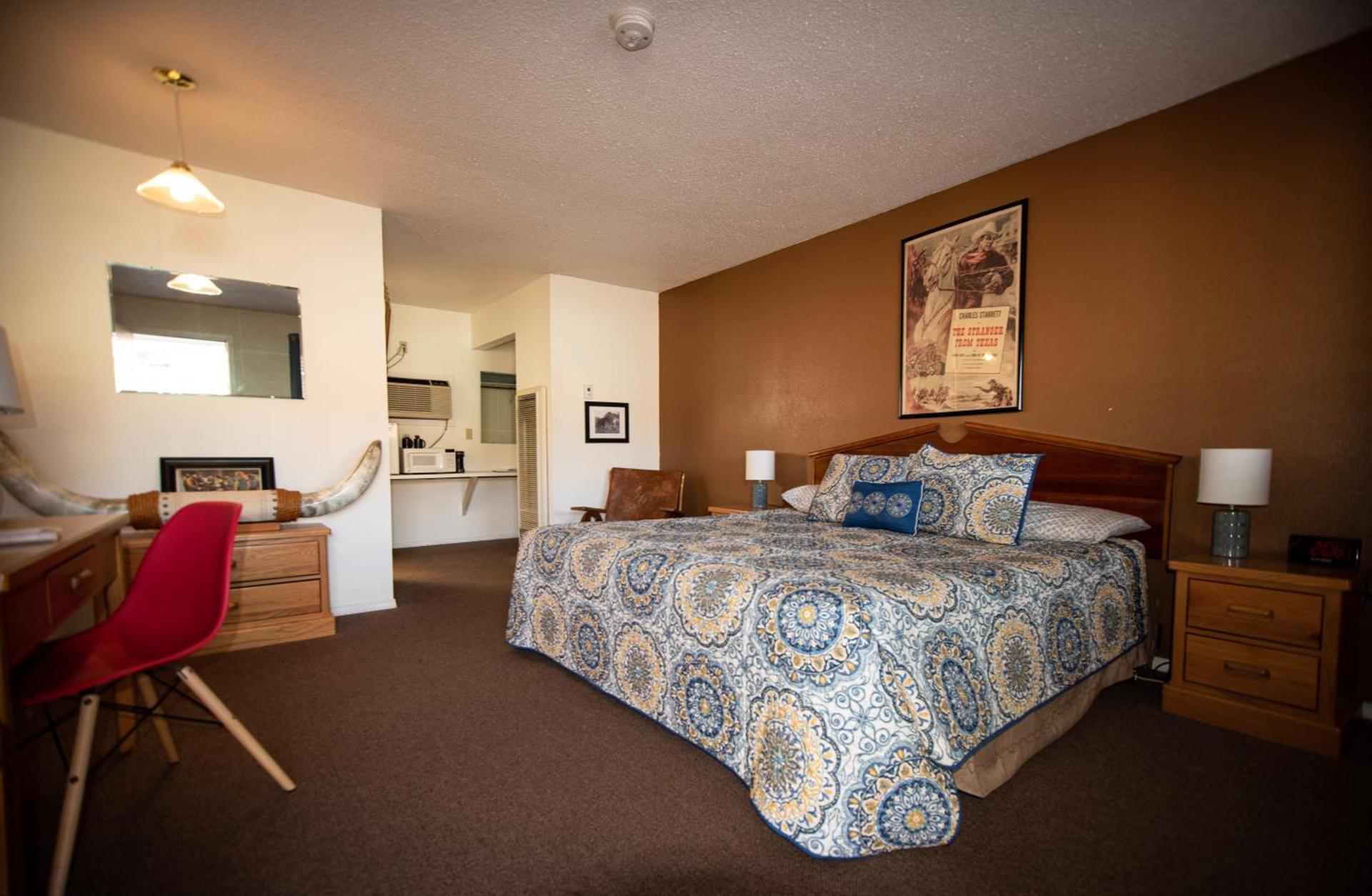 Raton Pass Motor Inn photo 4
