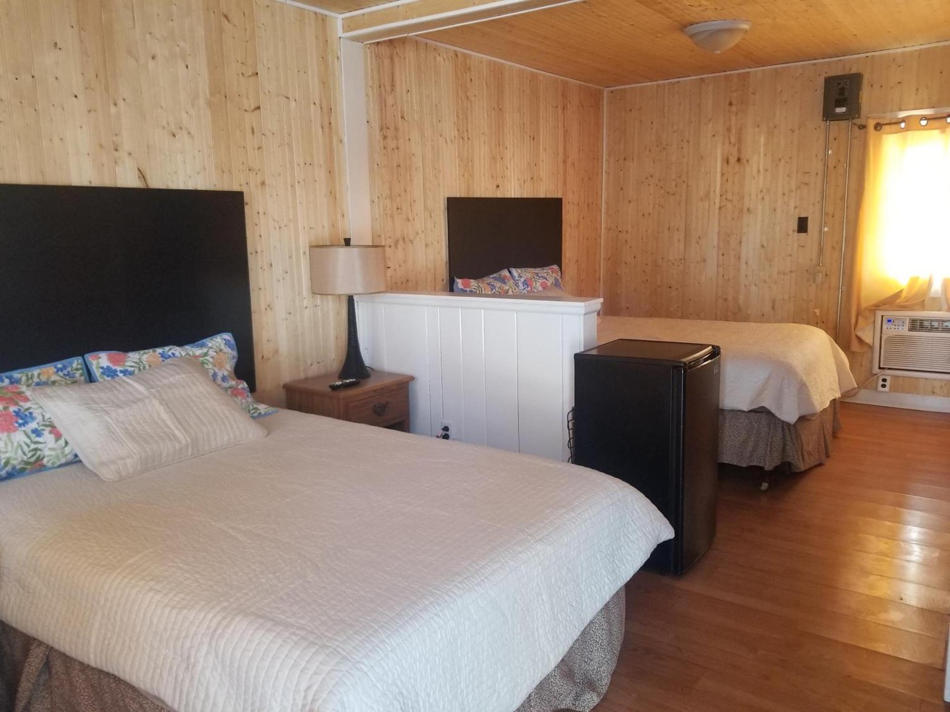 Fiesta City Motel photo 26