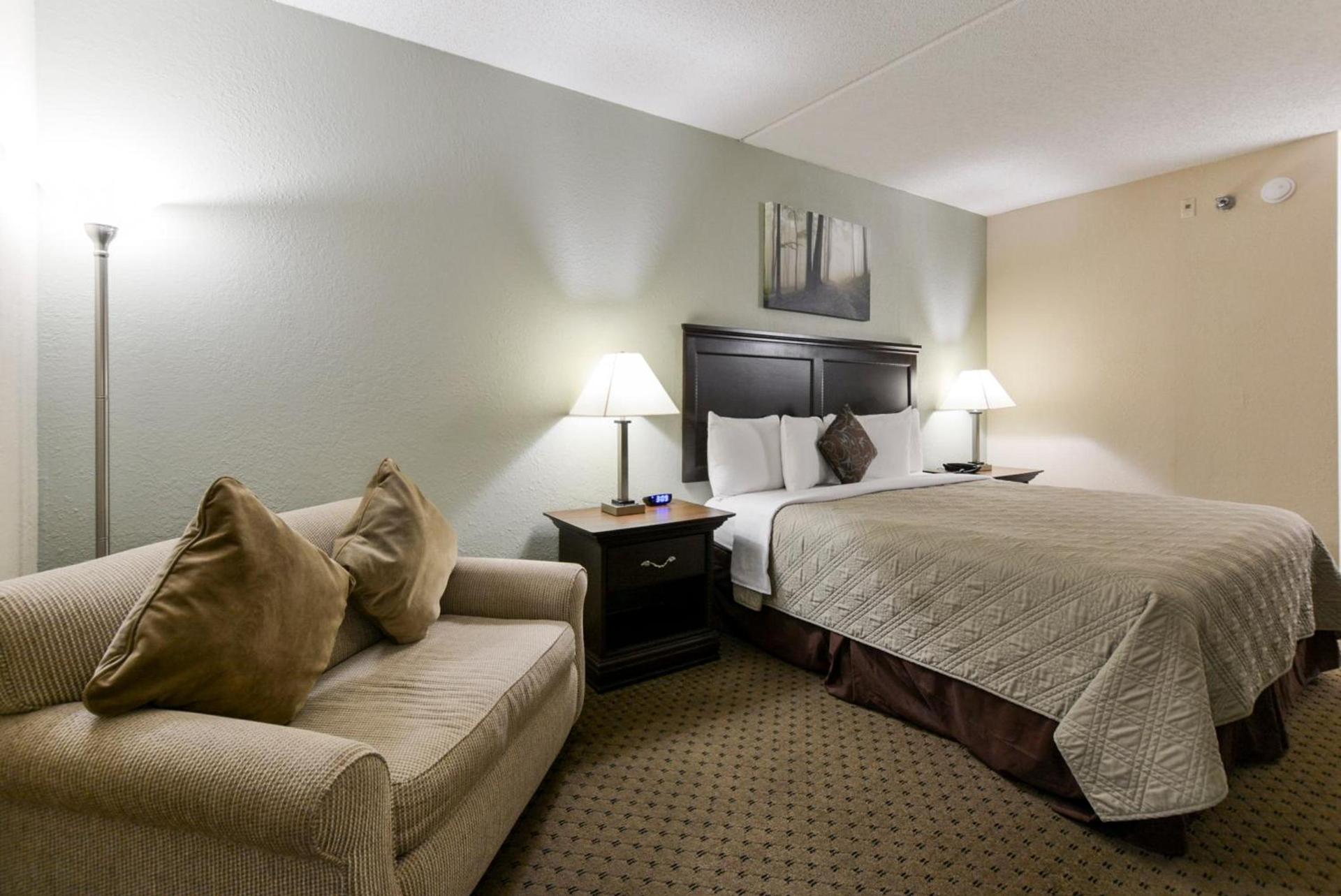 Grand View Inn & Suites photo 25