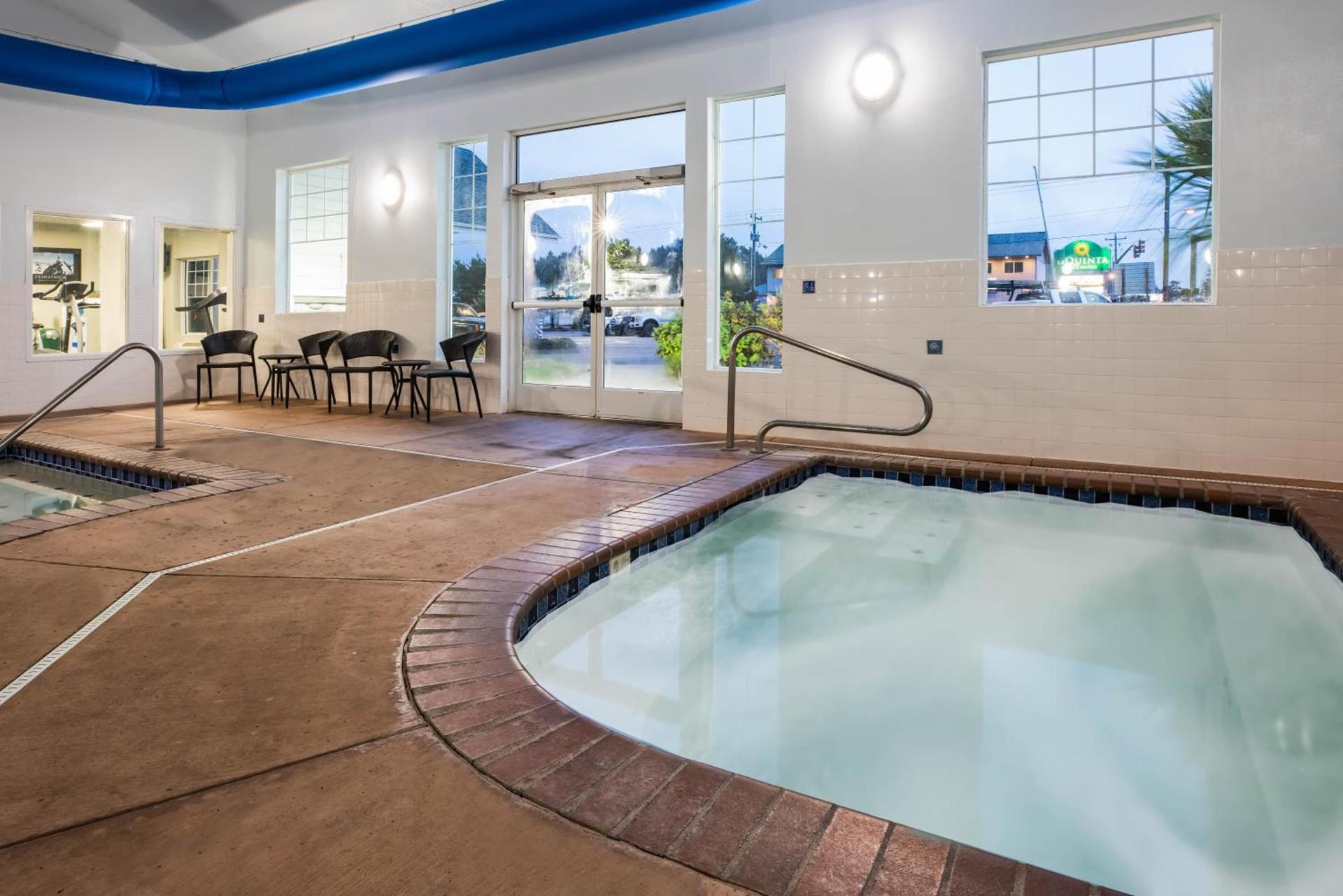 La Quinta by Wyndham Newport photo 54