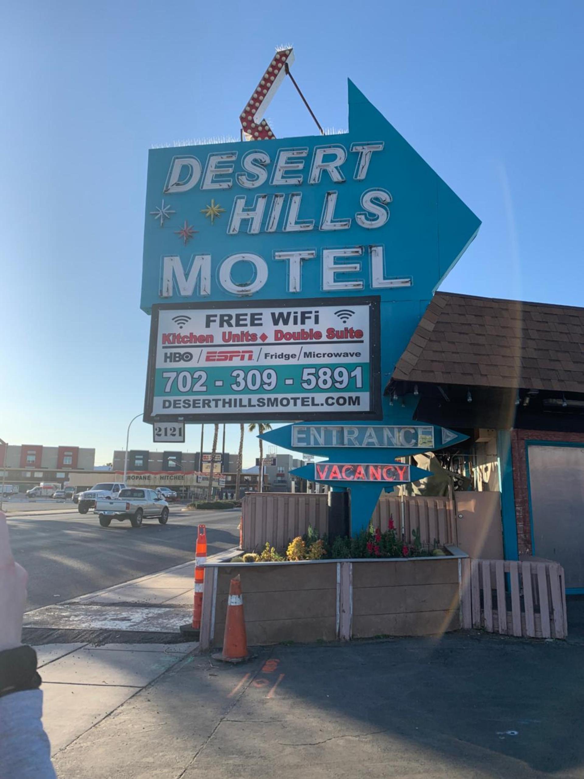 Desert Hills Motel photo 1