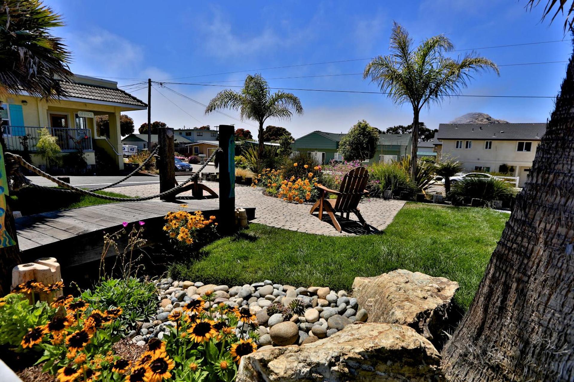 Beach Bungalow Inn and Suites photo 79