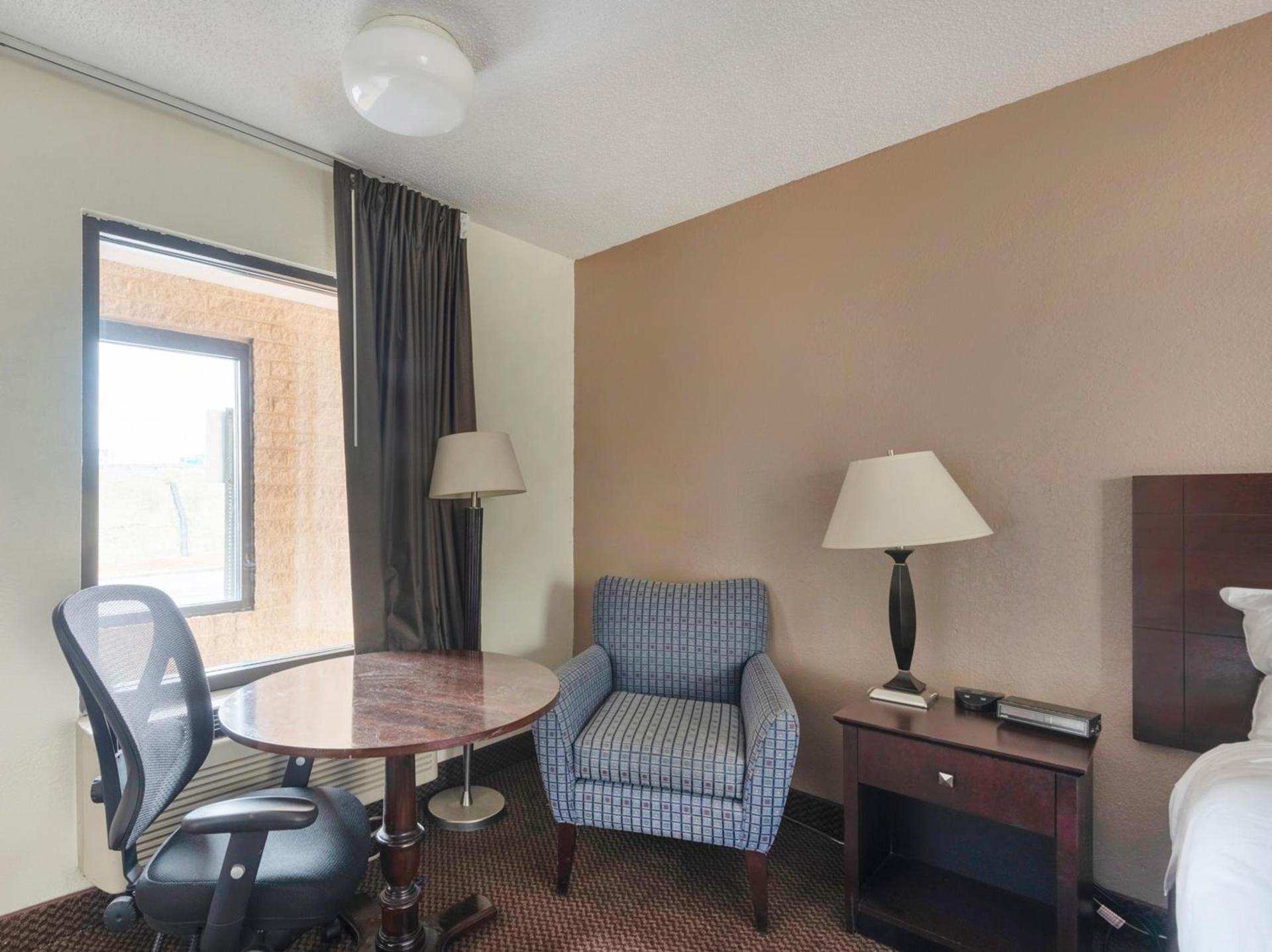 Econo Lodge Kannapolis - Concord photo 37