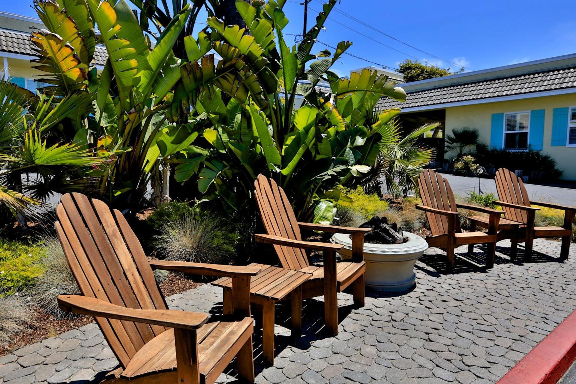 Beach Bungalow Inn and Suites photo 35