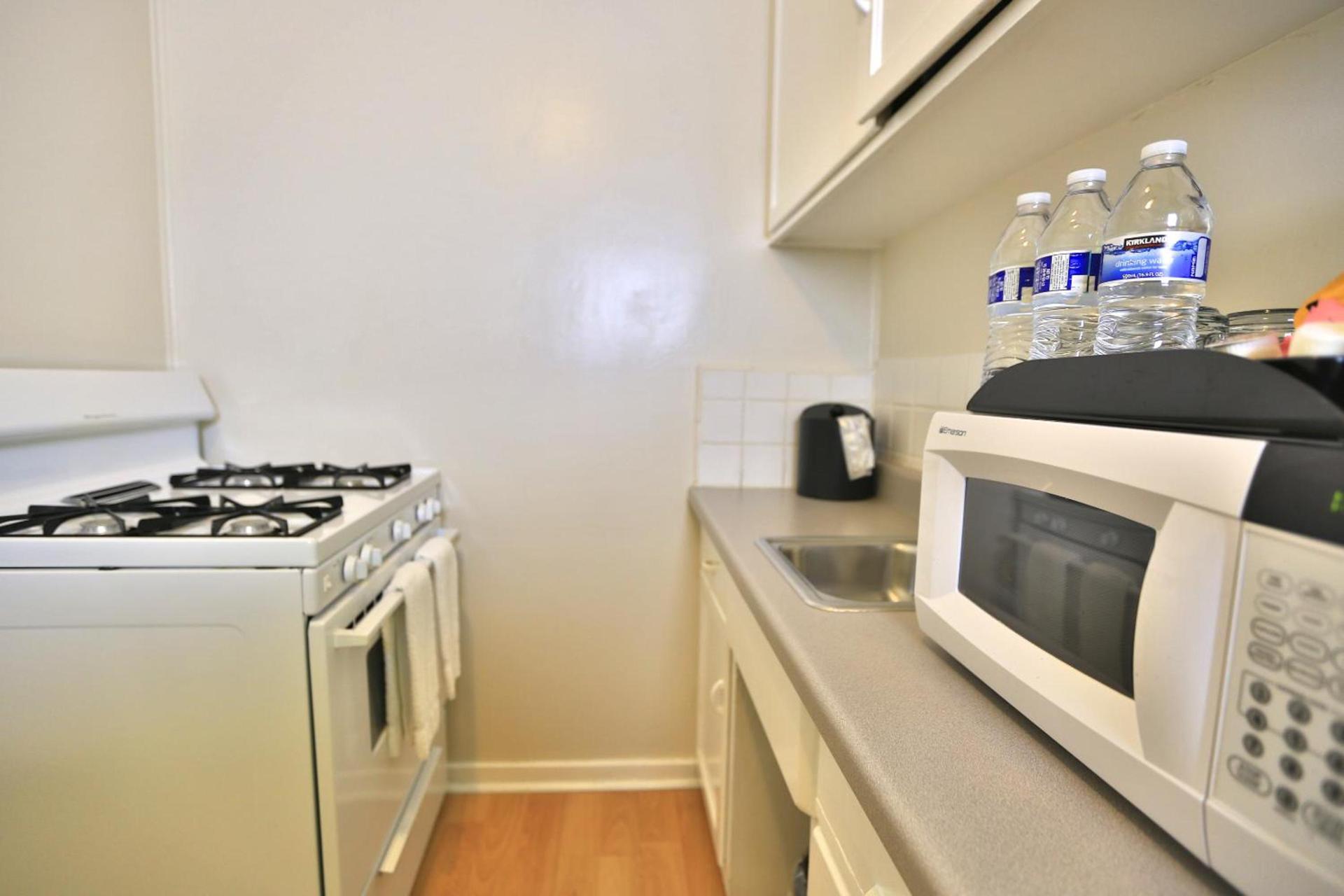 Beach Bungalow Inn and Suites photo 20