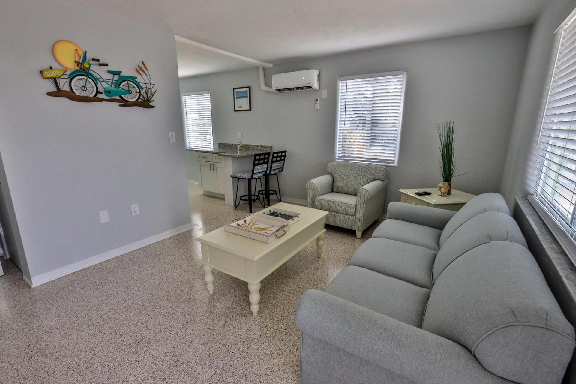 Ocean Eleven Suites photo 5