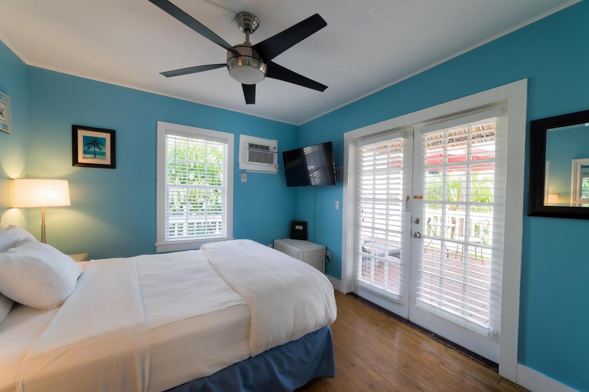 Seascape Tropical Inn photo 20