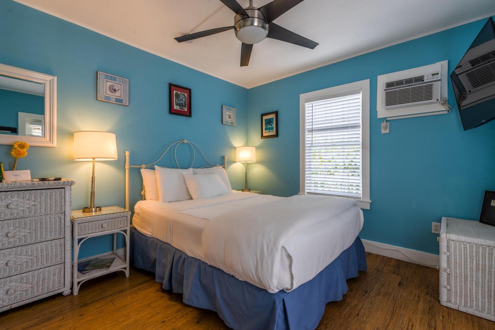 Seascape Tropical Inn photo 22