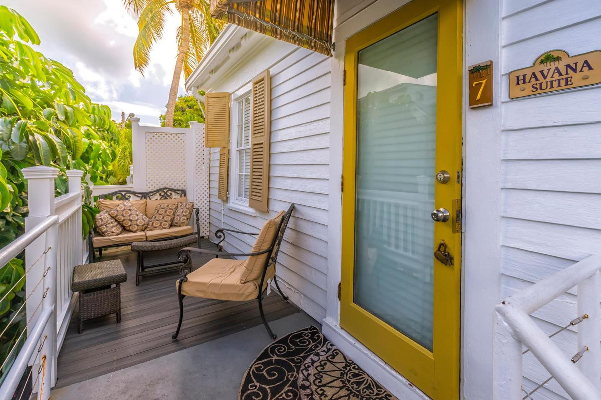 Seascape Tropical Inn photo 13