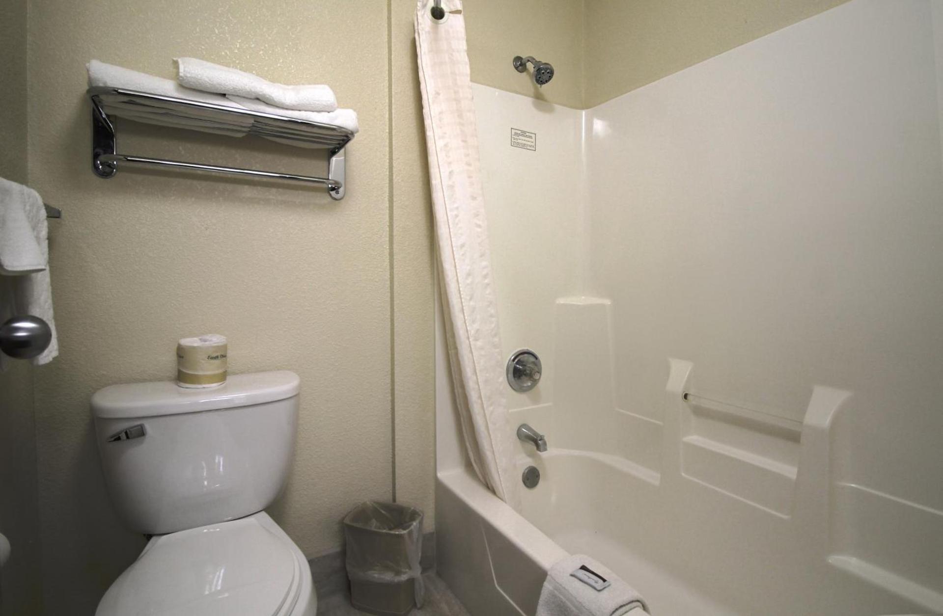 Geneva Motel photo 25
