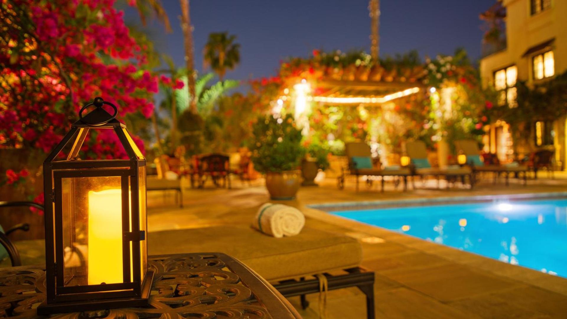 Best Western Plus Sunset Plaza Hotel photo 46