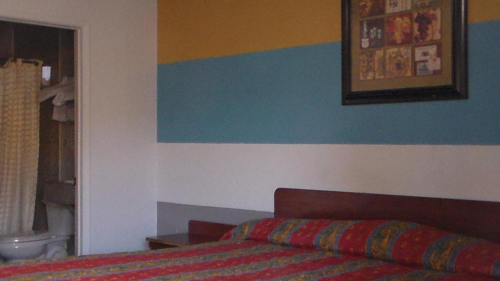 Laurel Inn photo 10