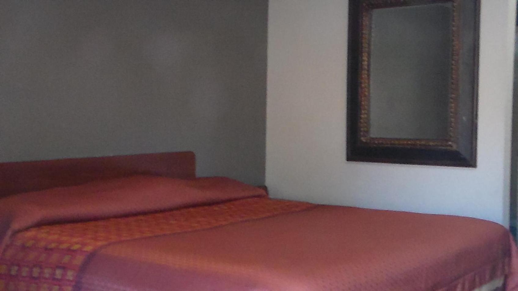 Laurel Inn photo 13